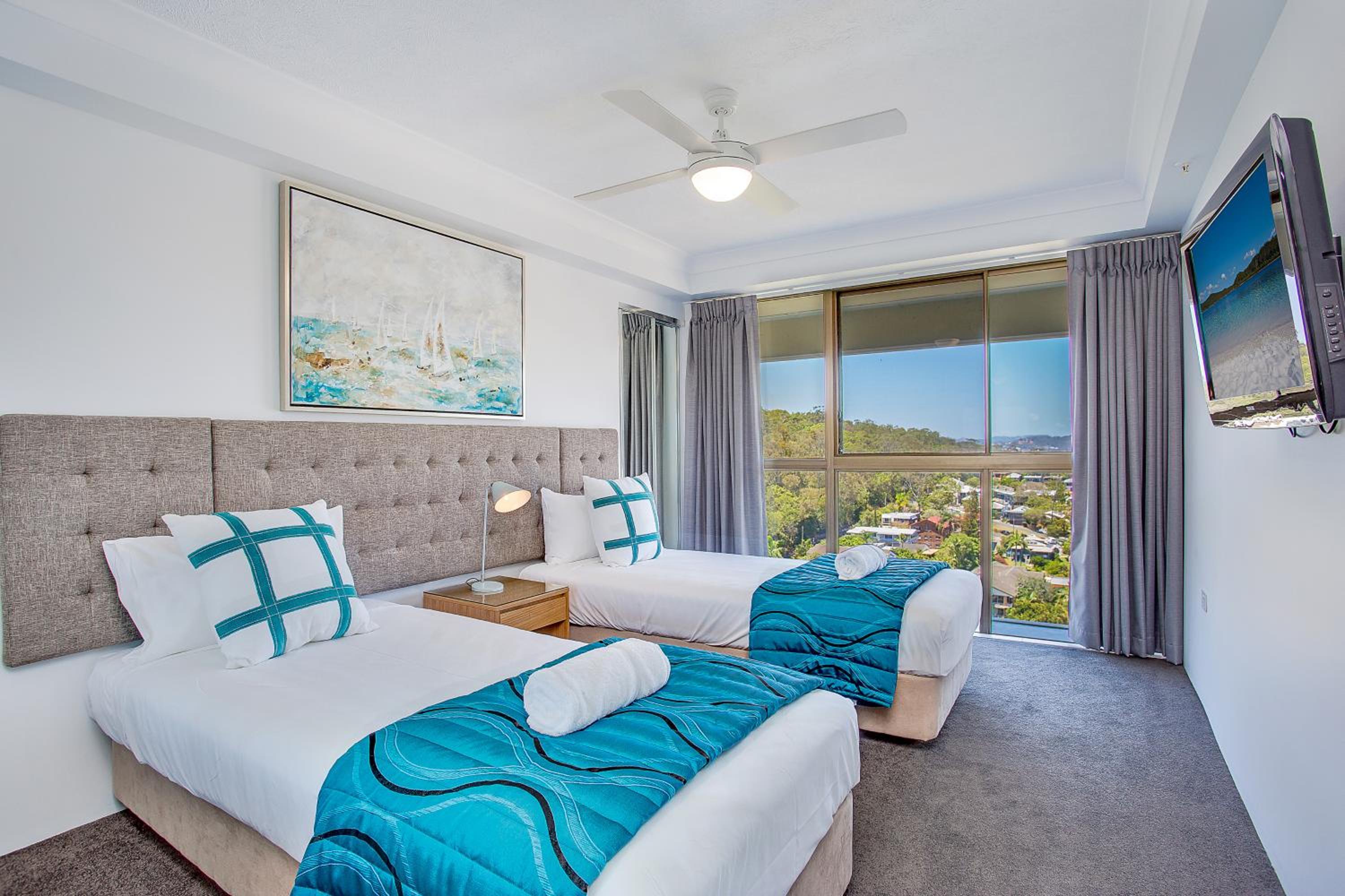 Superior Two-Bedroom Apartment with Ocean View - Photo 13