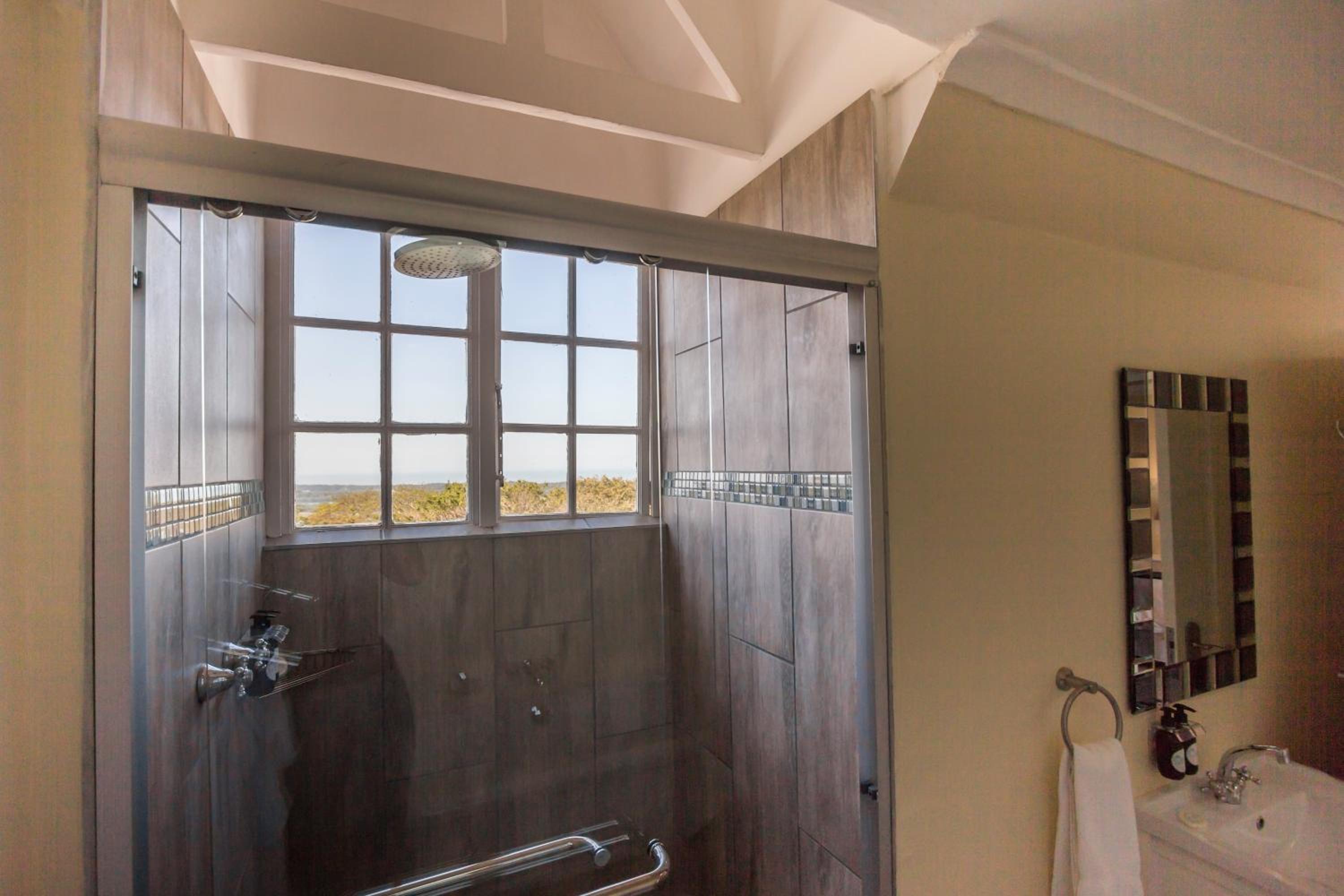 Family Room - Photo 9