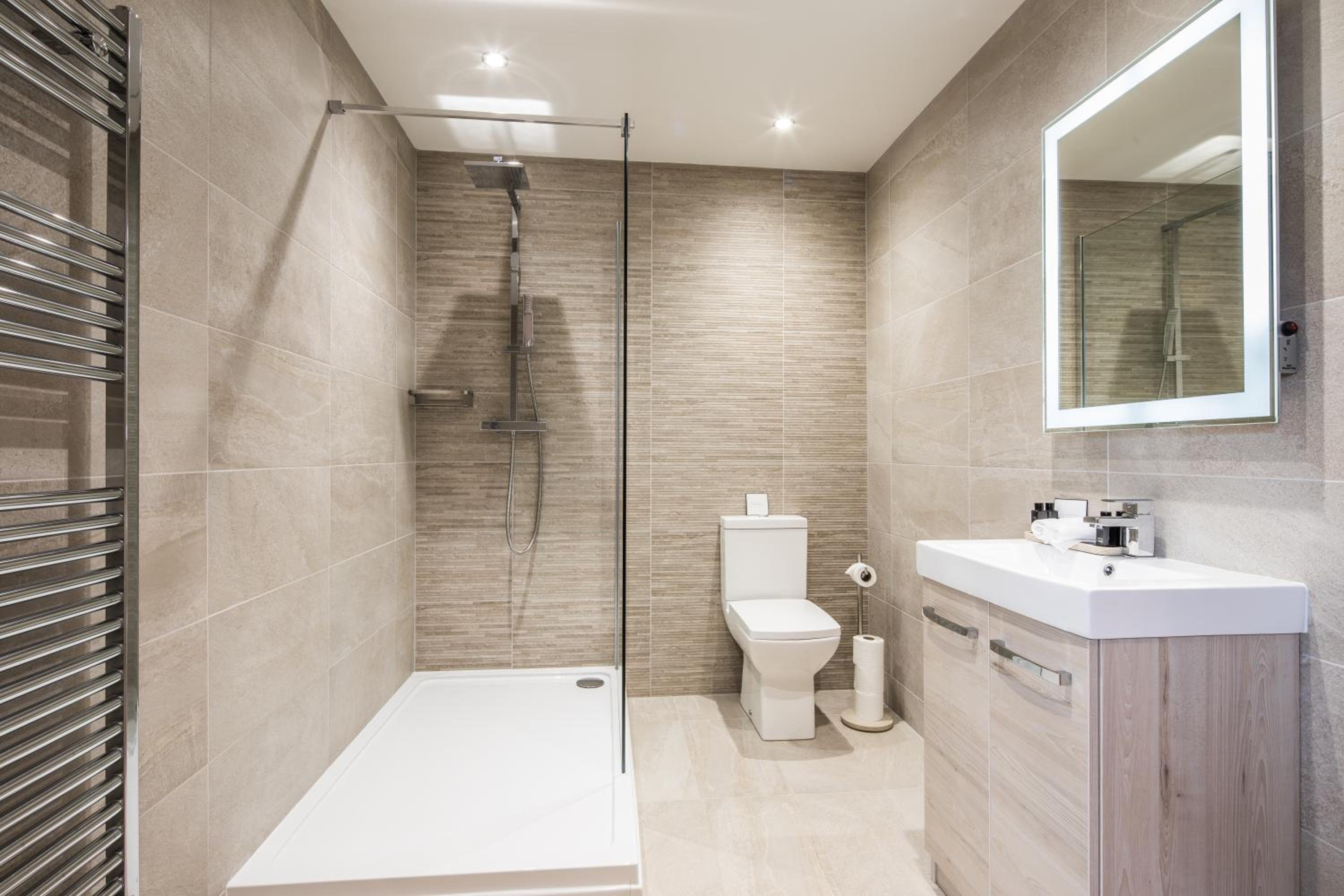 Superior Double or Twin Room - Photo 8