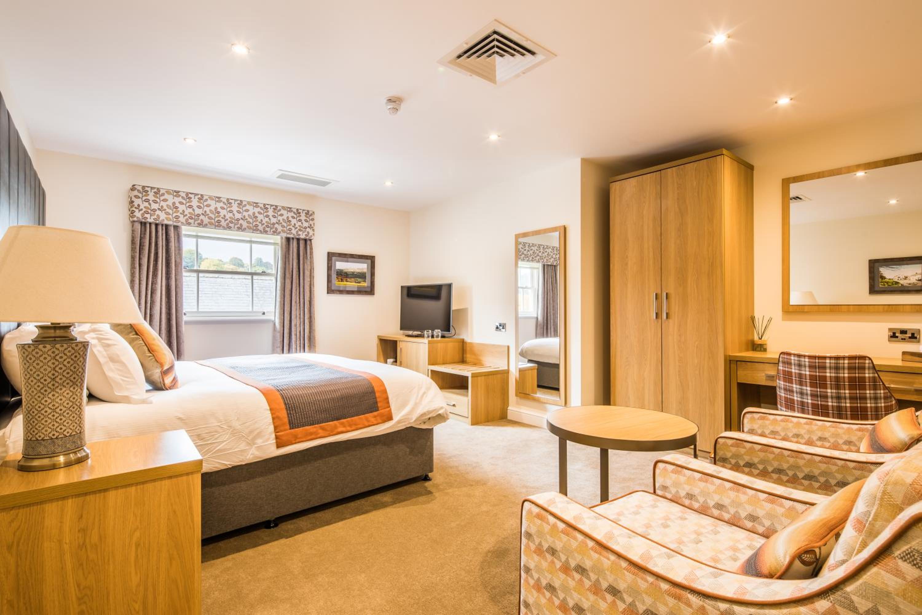 Superior Double or Twin Room - Photo 9