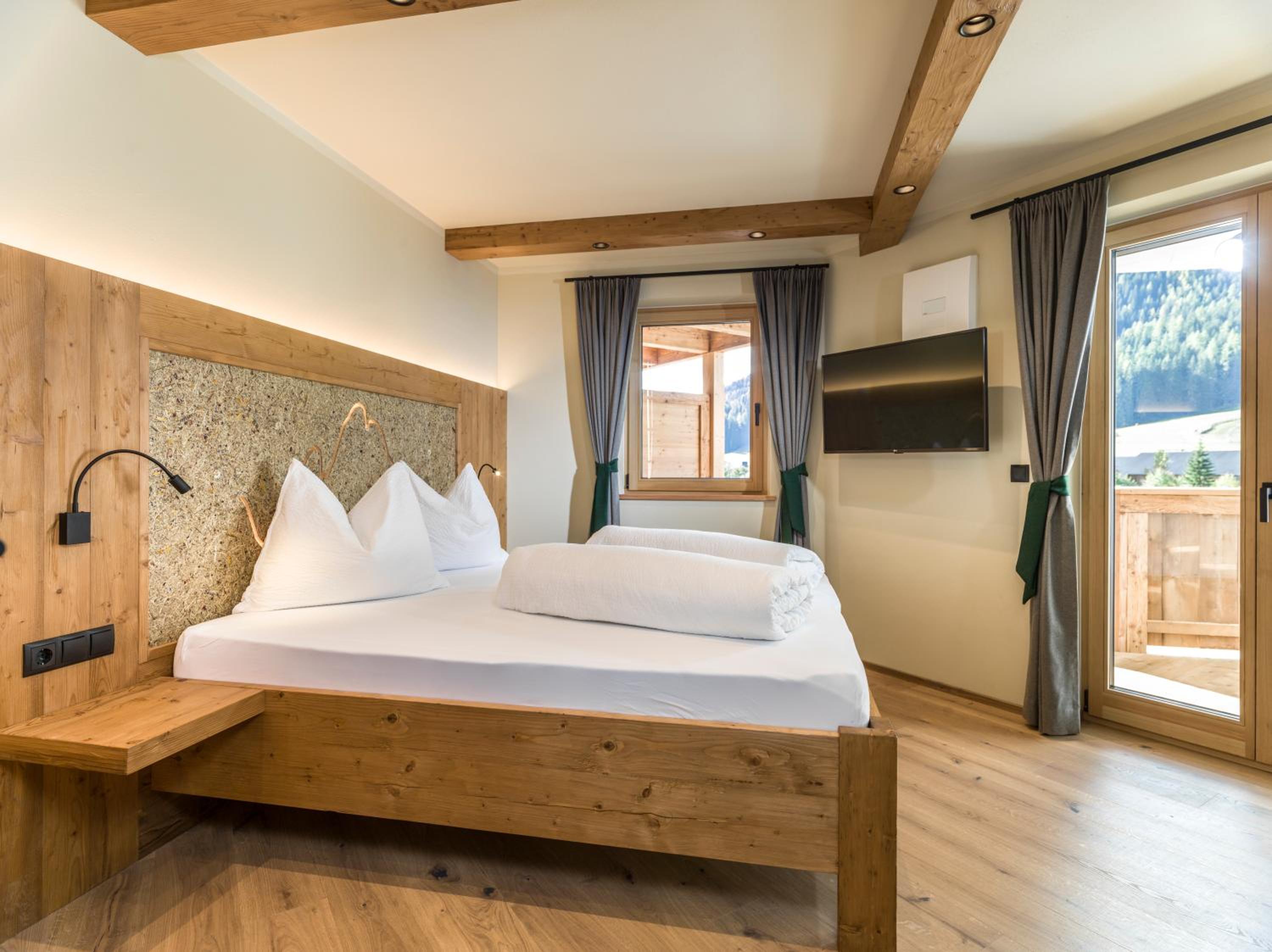 Double Room with Balcony - Photo 2