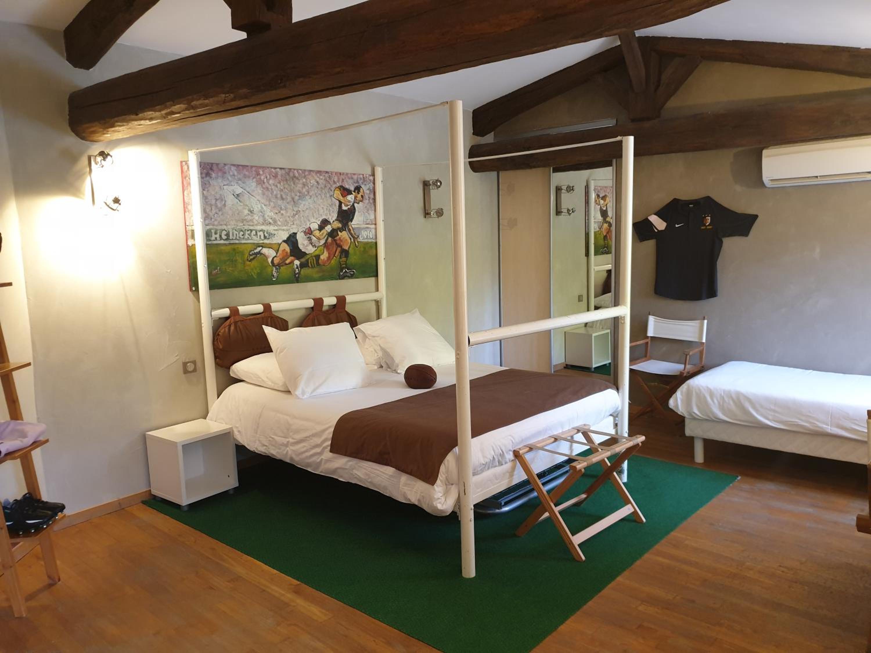 Large Double Room photo 1