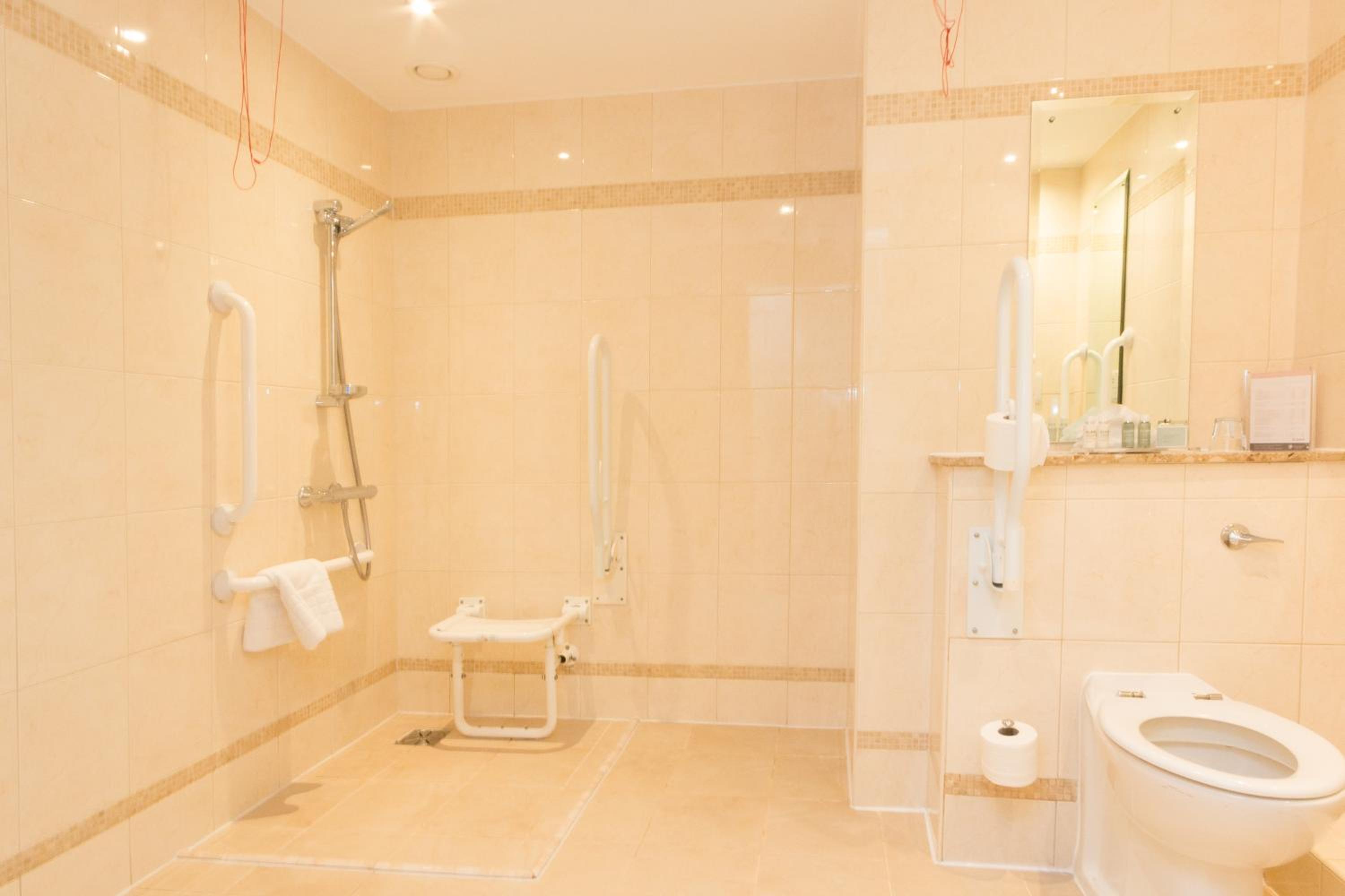 Accessible Double Room photo 2