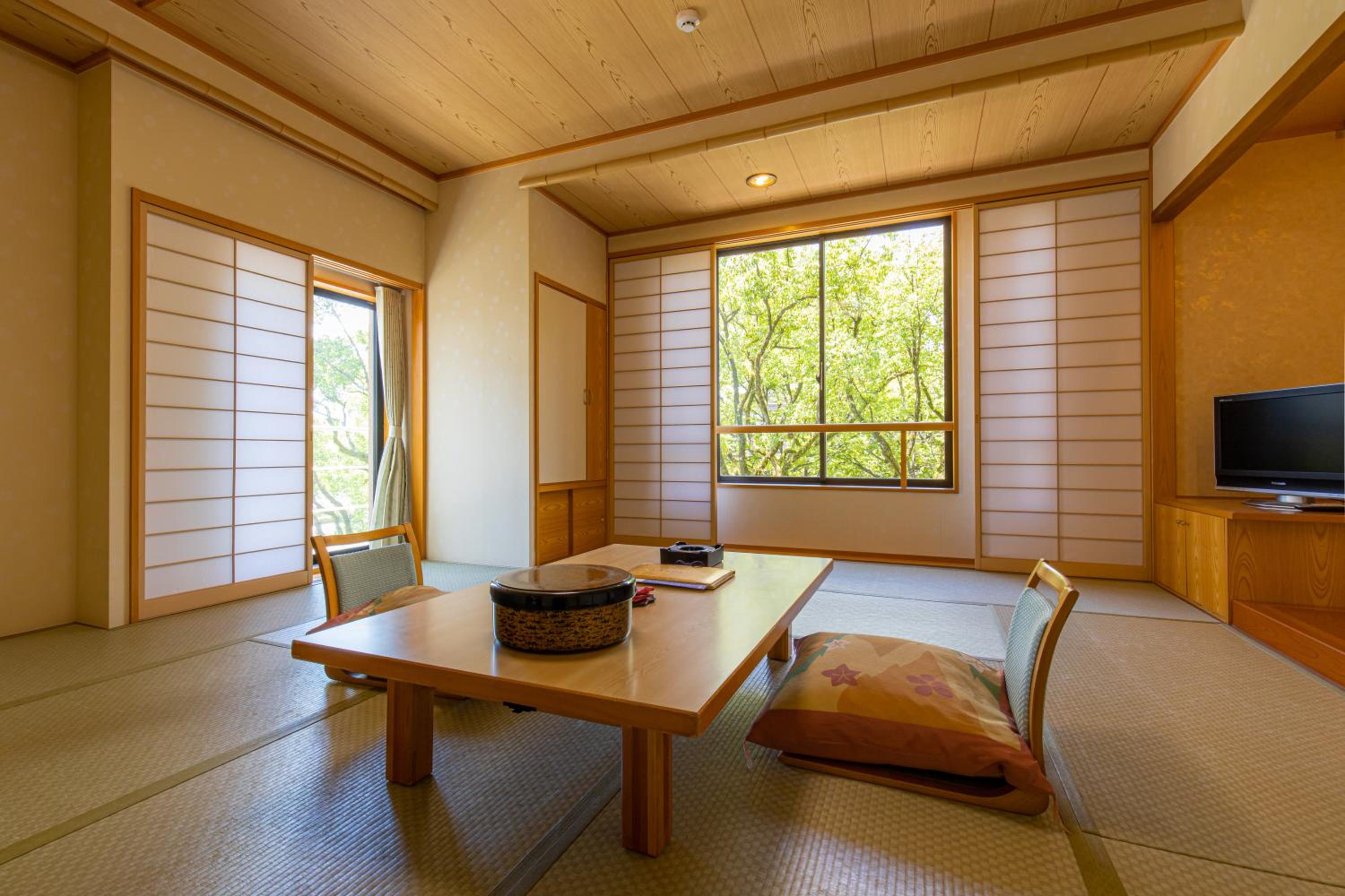 Japanese-Style Room