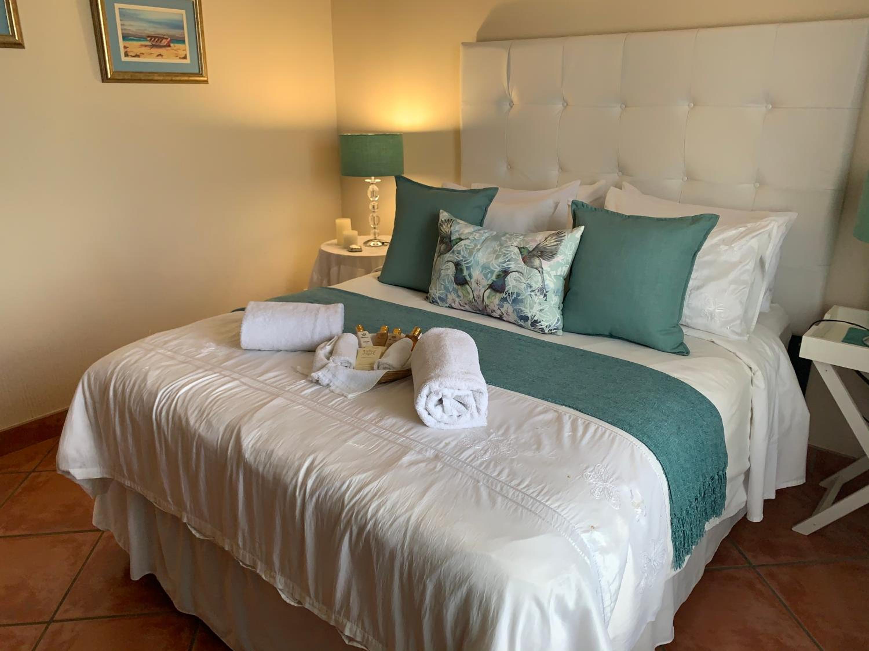 Two-Bedroom Apartment - Photo 155