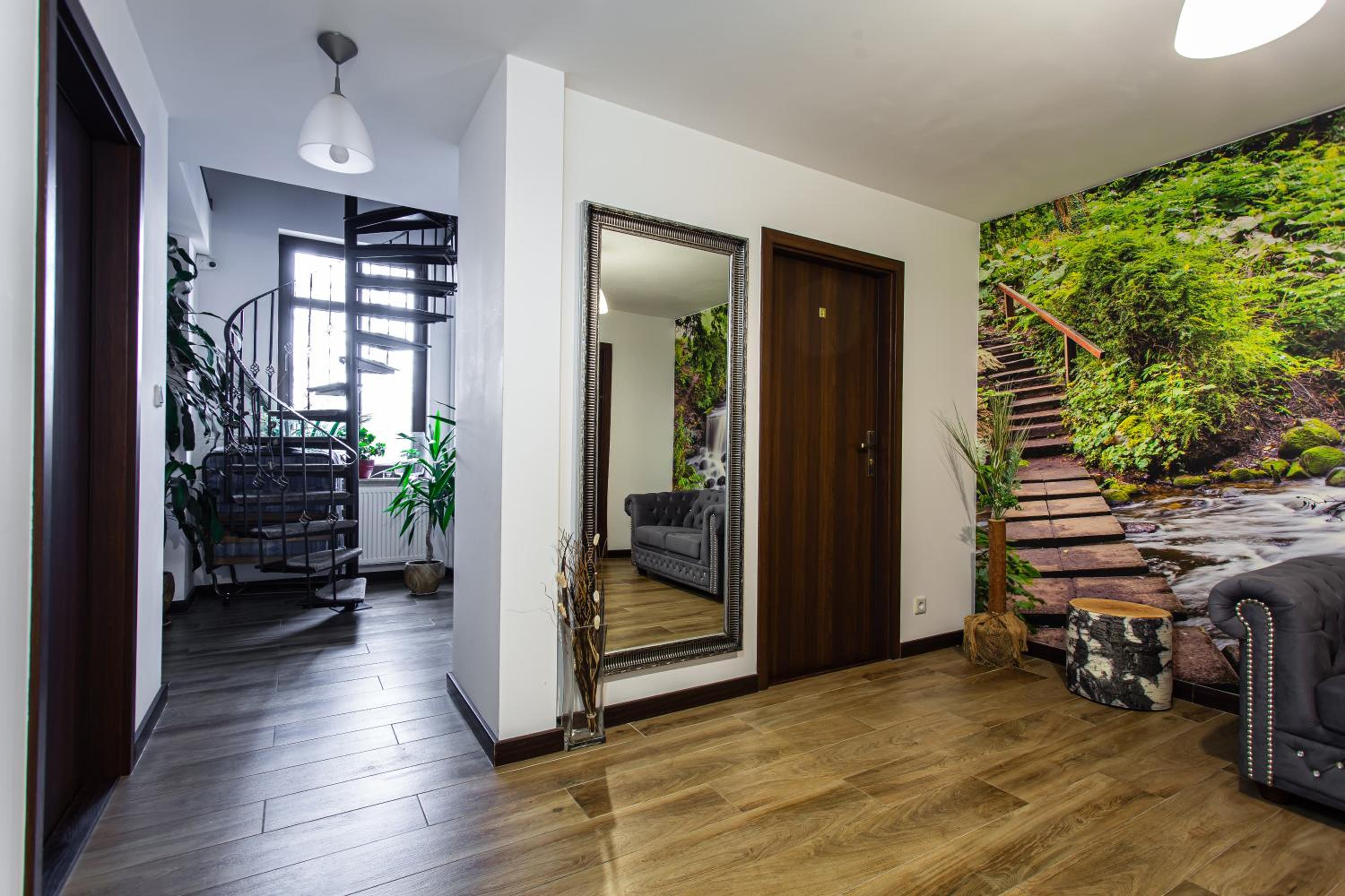 Standard Suite - Photo 4