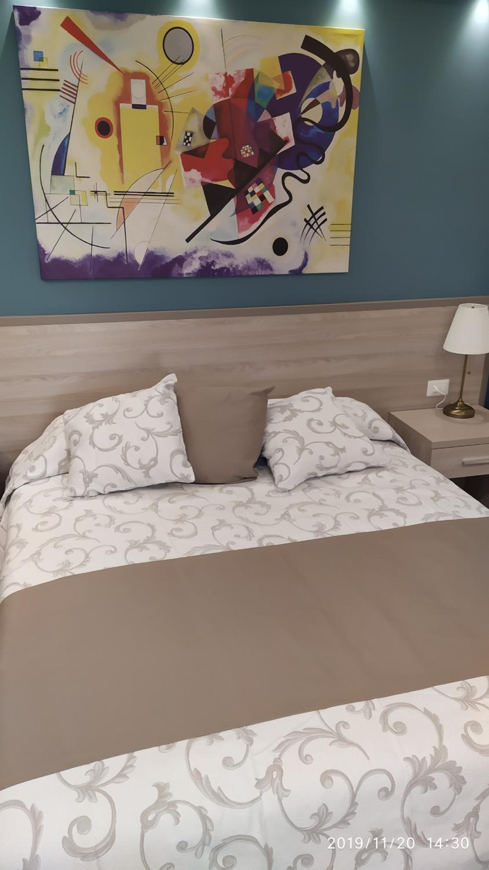 Deluxe Double Room with Side Sea View - Photo 17