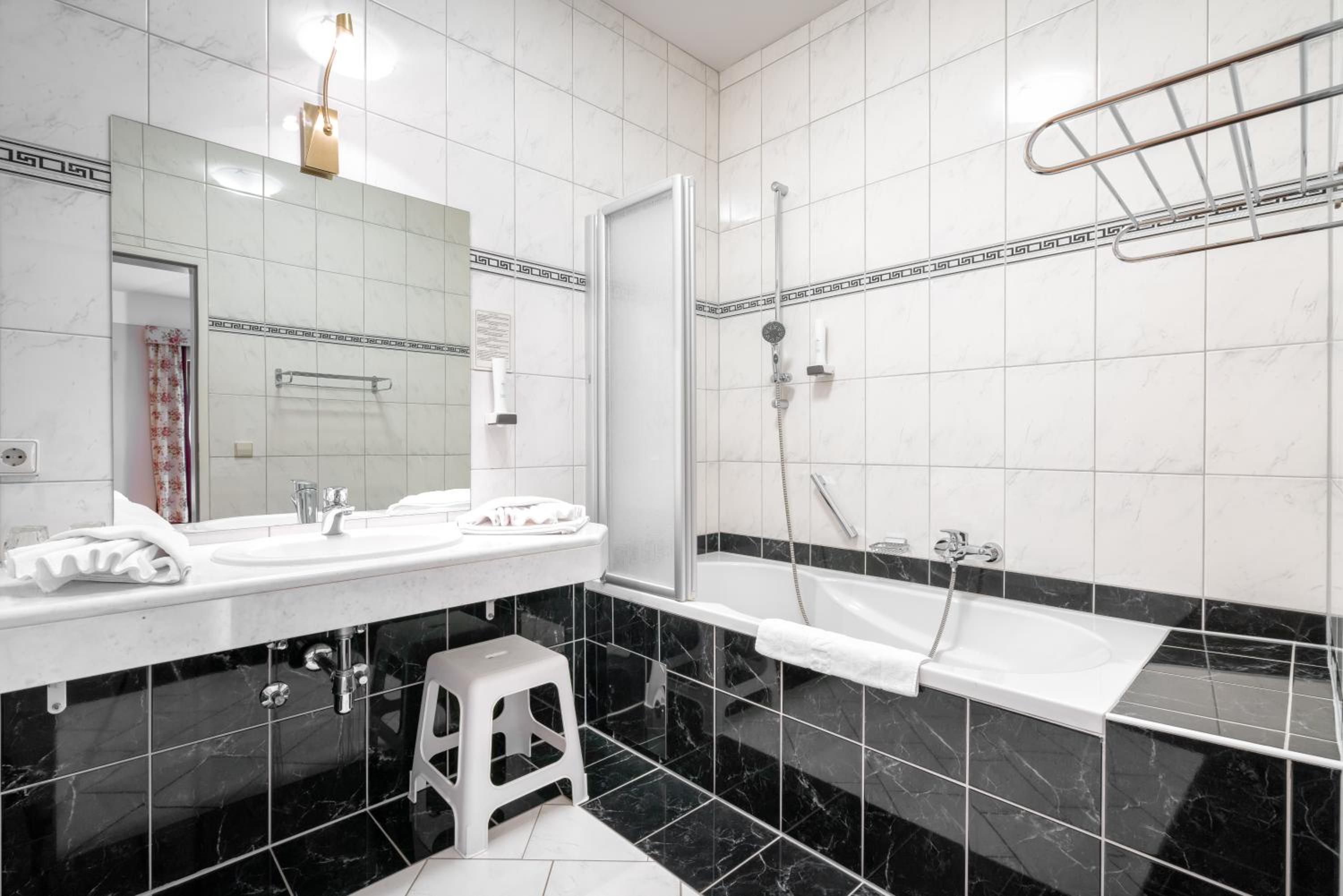 Superior Double Room - Photo 6
