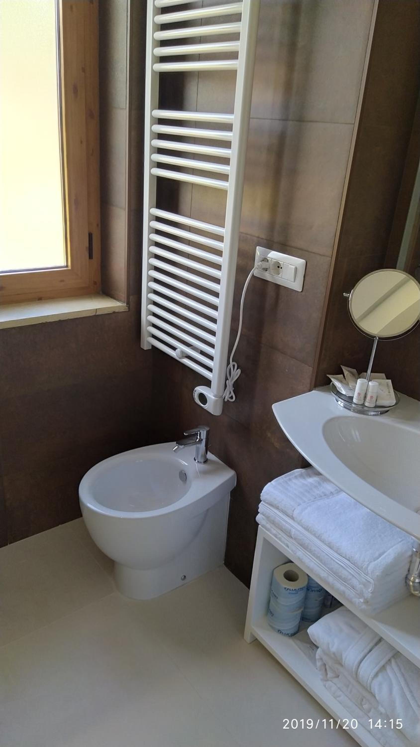 Deluxe Quadruple Room - Photo 41