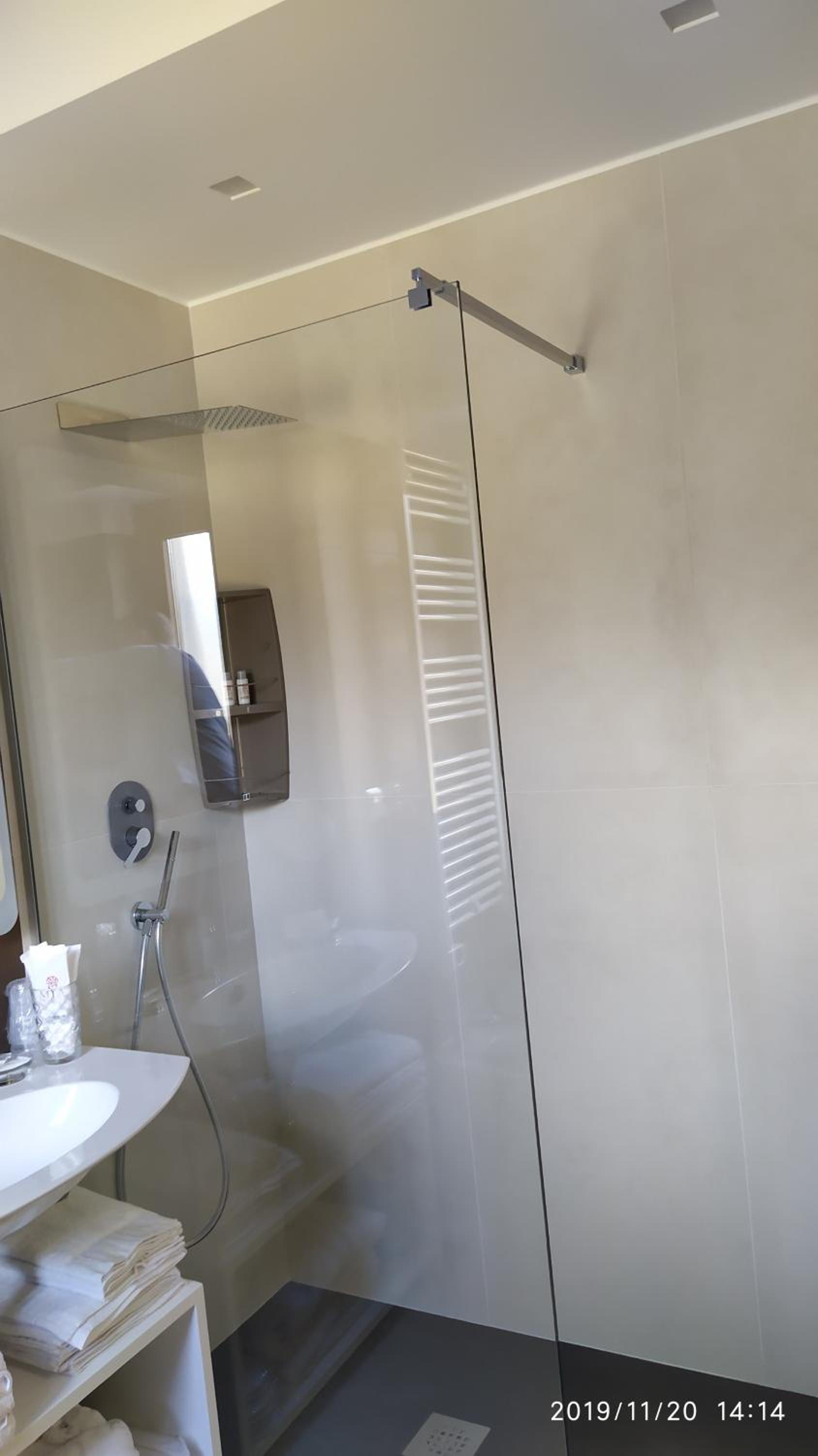 Deluxe Quadruple Room - Photo 38