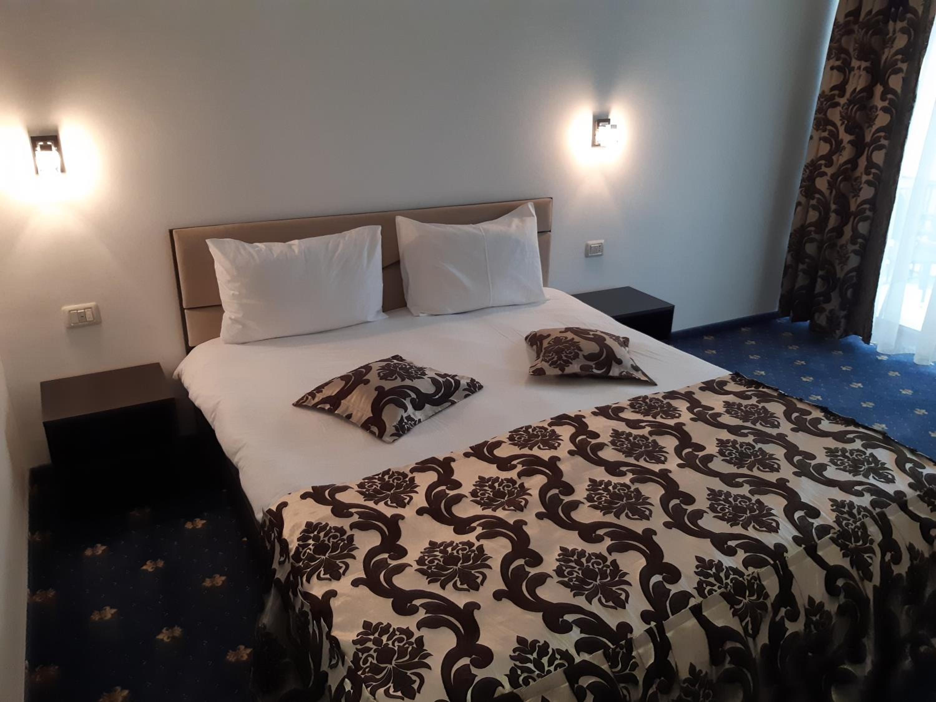 Double Room with Balcony photo 2