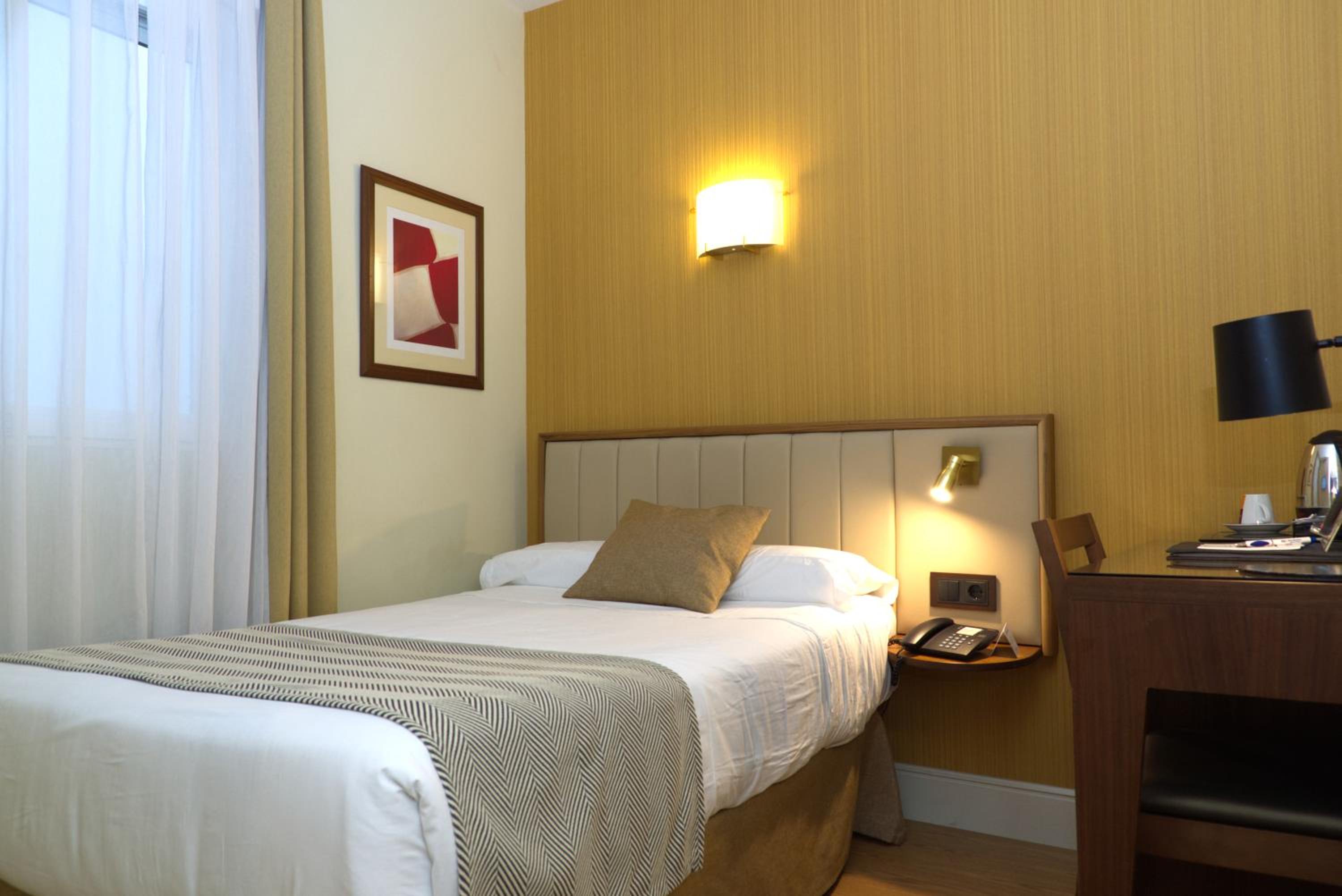 Single Room photo 3