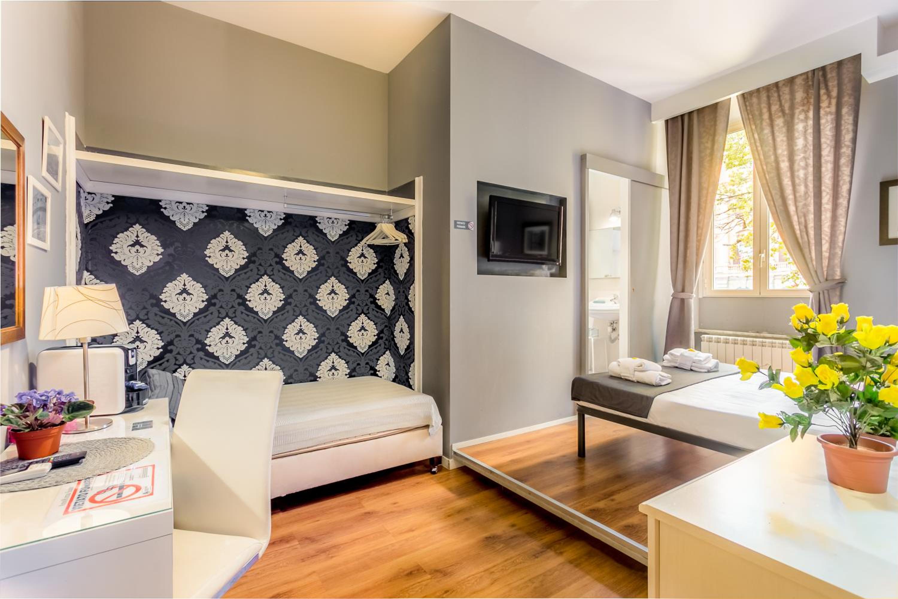 Triple Room with Garden View