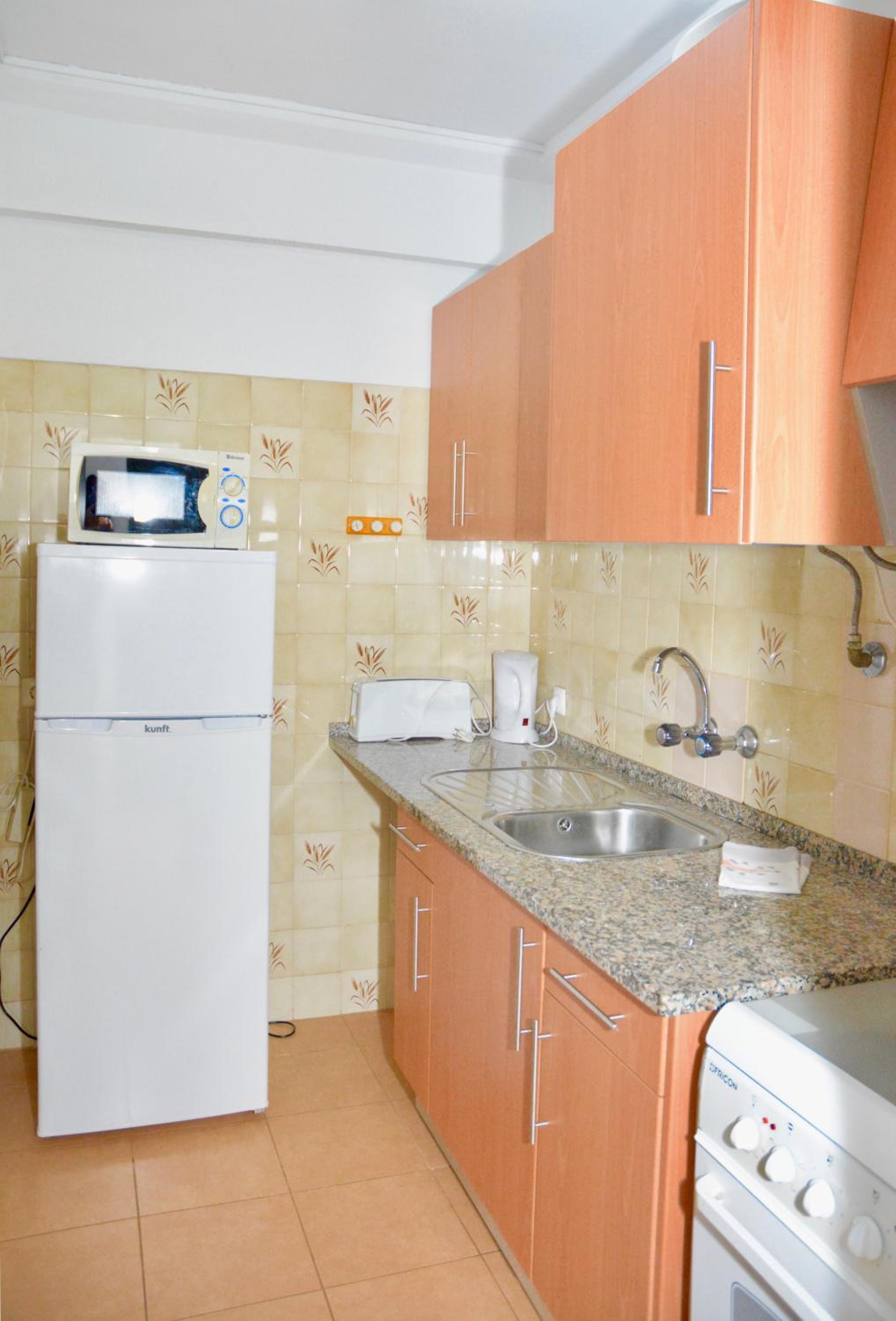 One-Bedroom Apartment - Photo 8