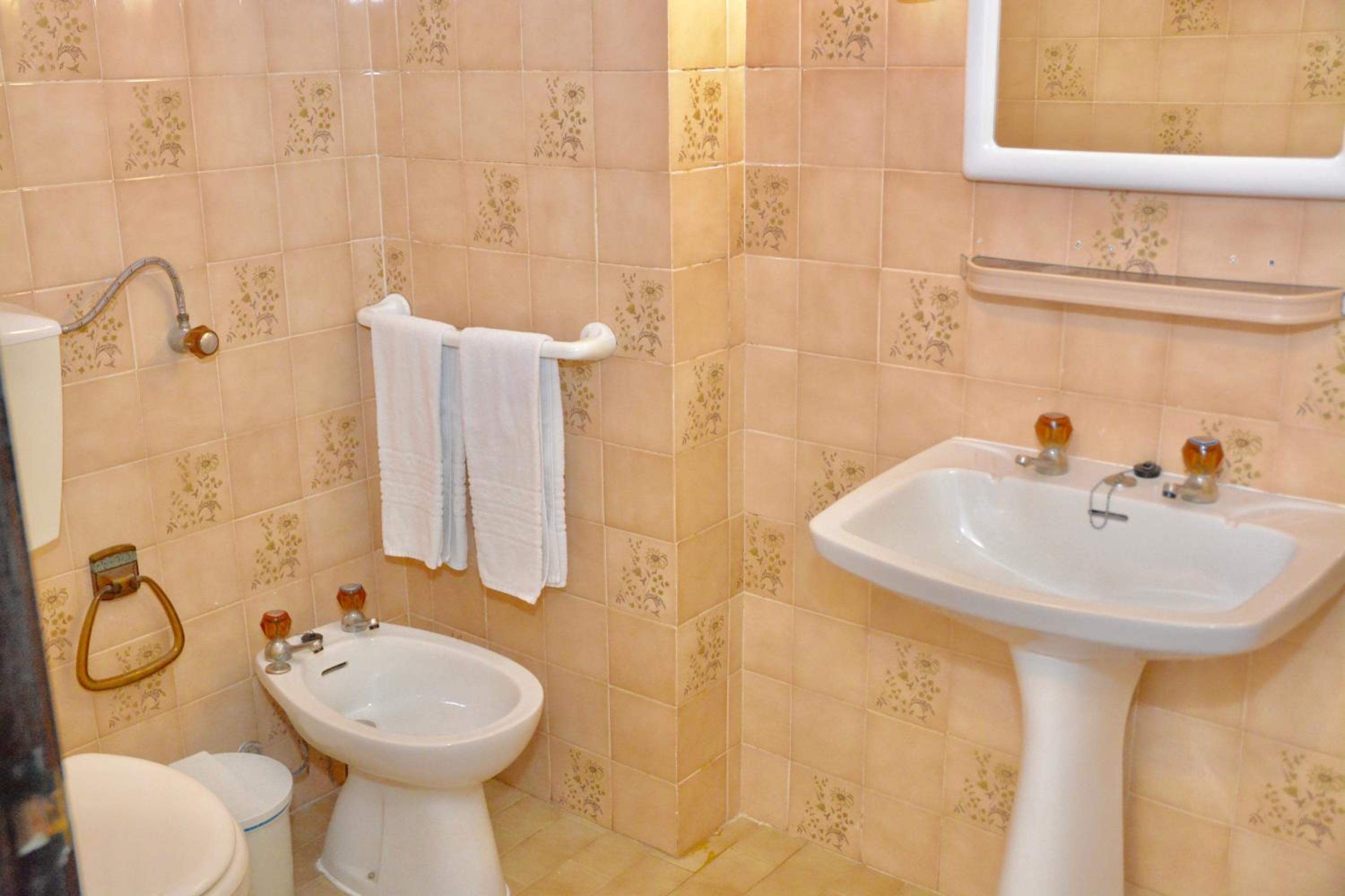 One-Bedroom Apartment - Photo 22