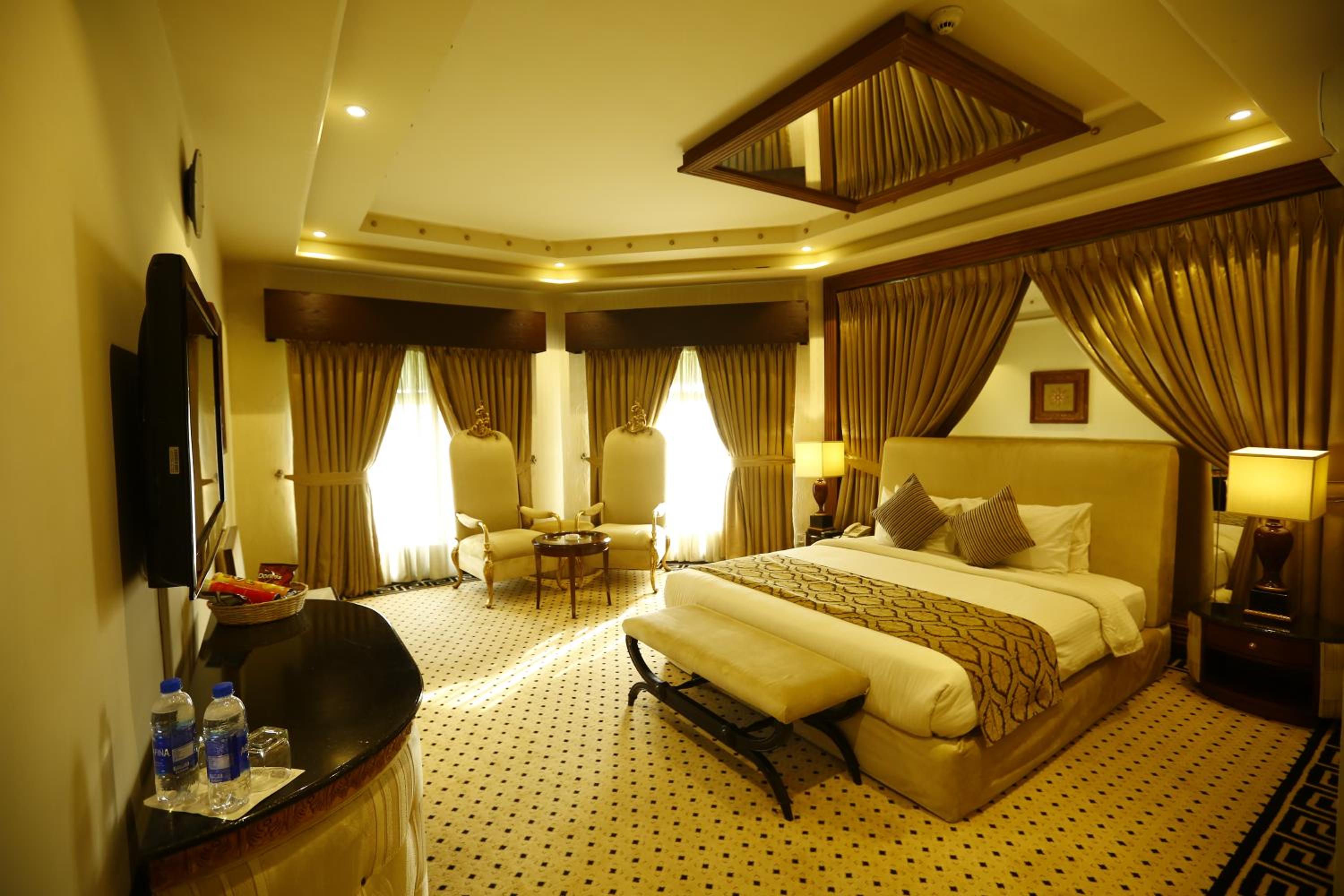 Grand Deluxe Double Room