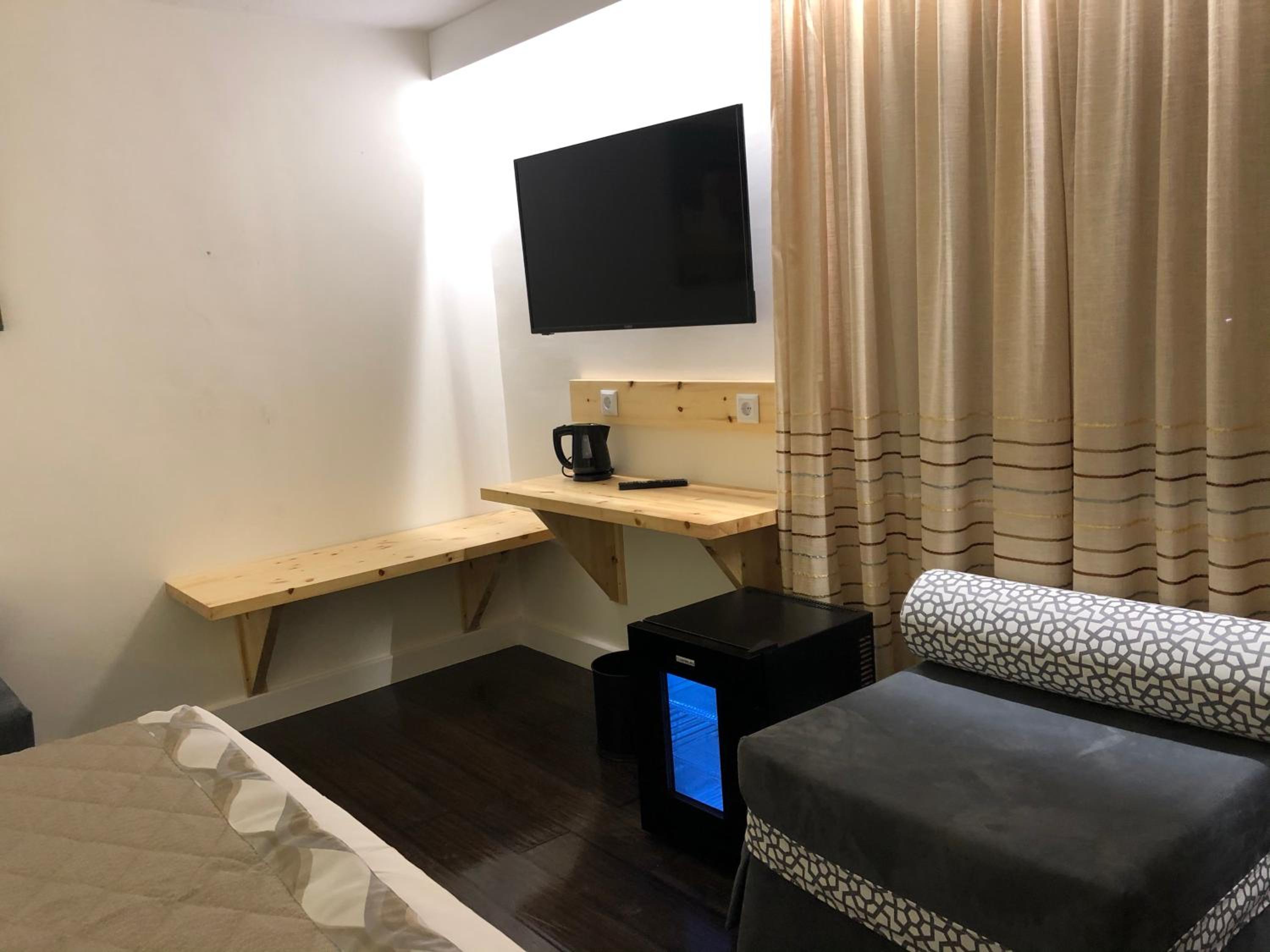 Double Room - Photo 5