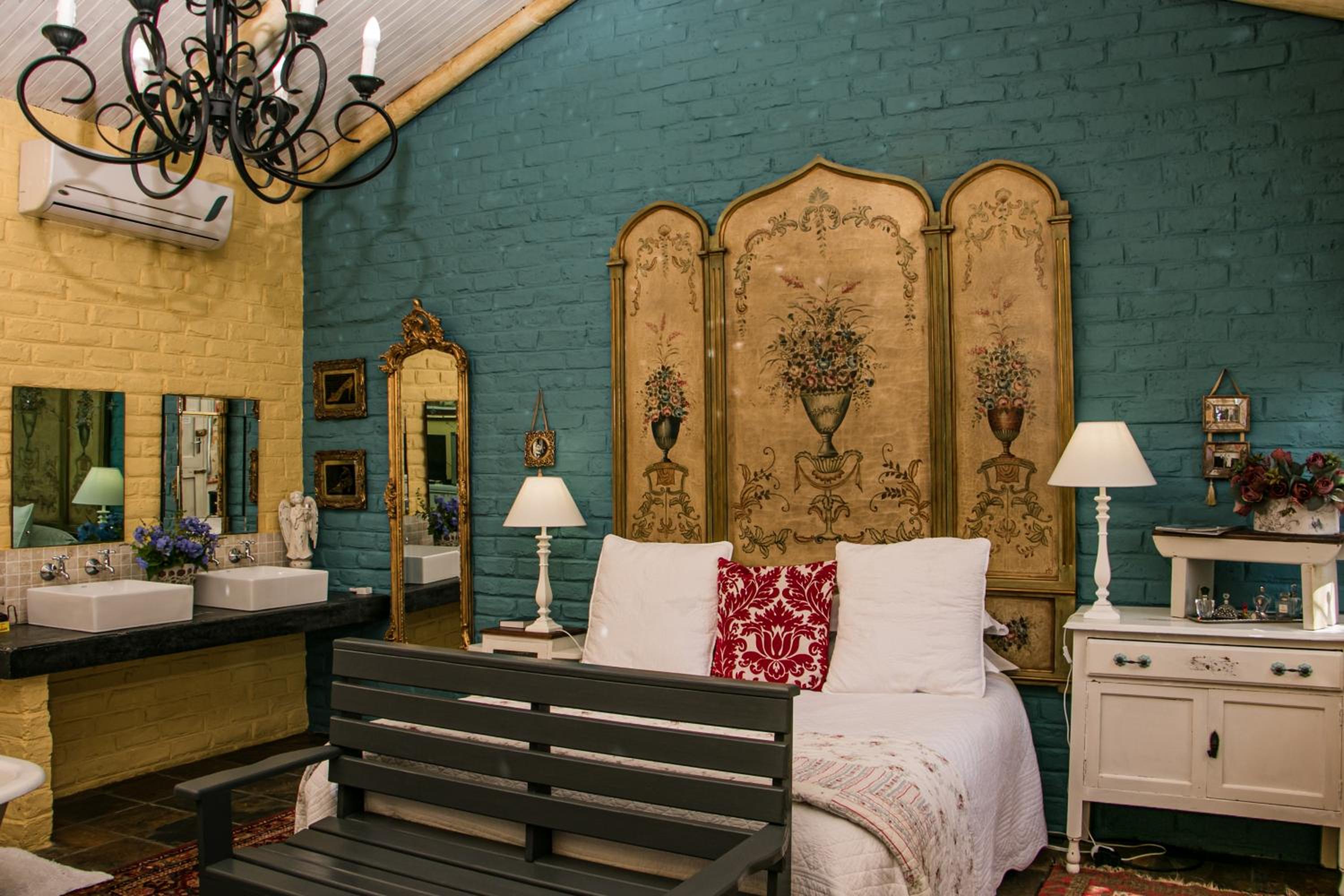 Superior Double Room with Bath - Photo 1