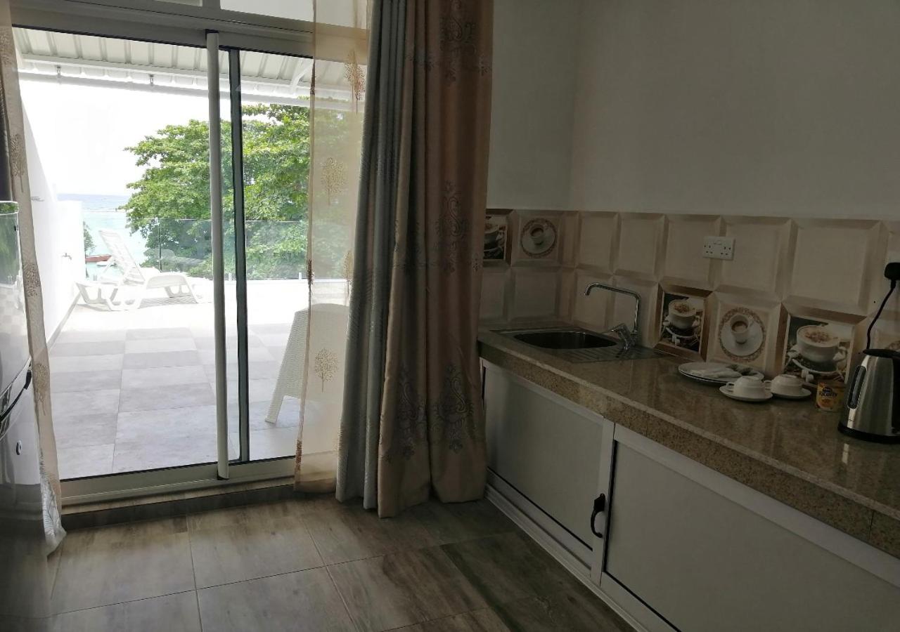 Suite with Partial Sea View photo 3