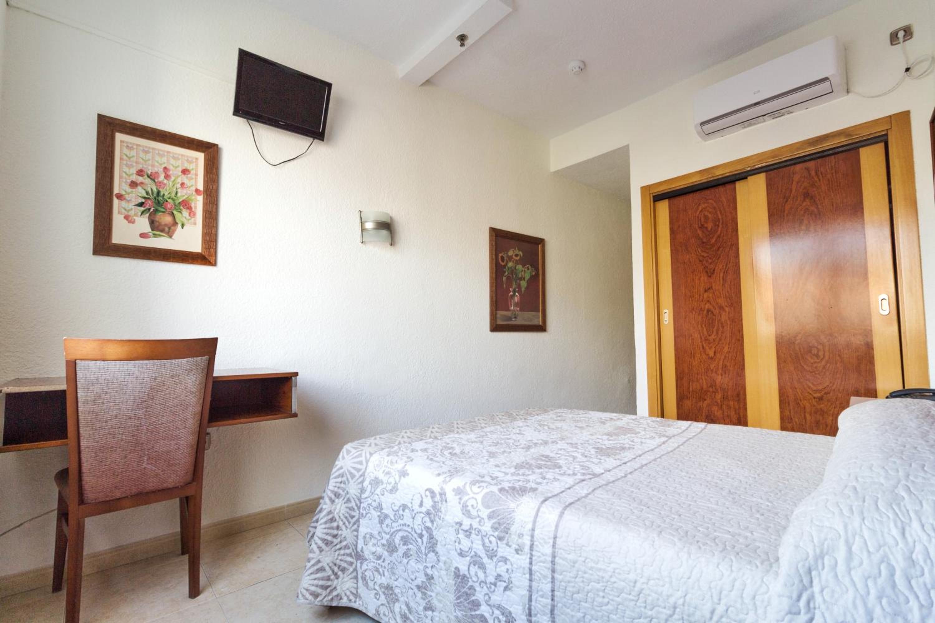 Single Room photo 3