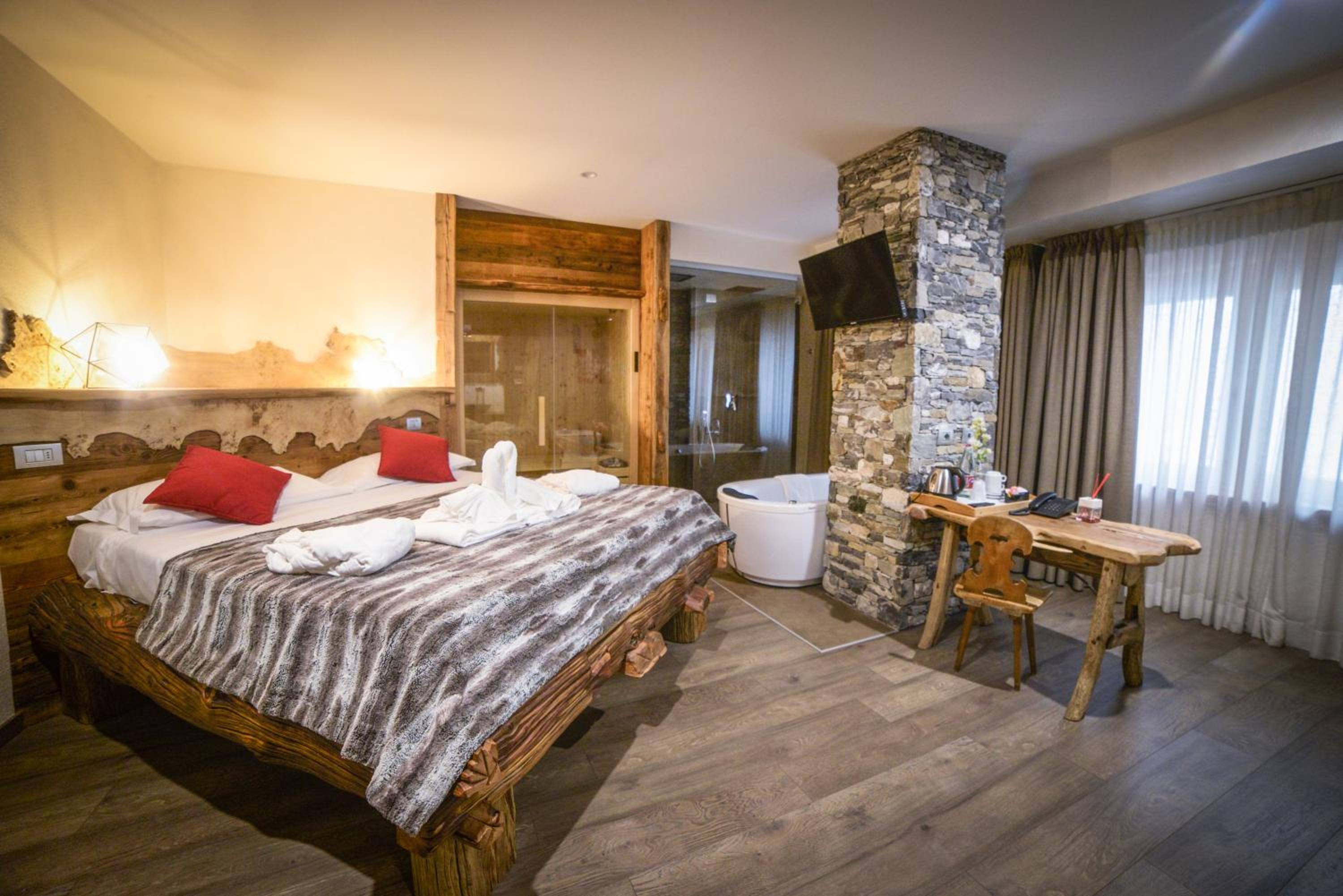 Suite with Sauna