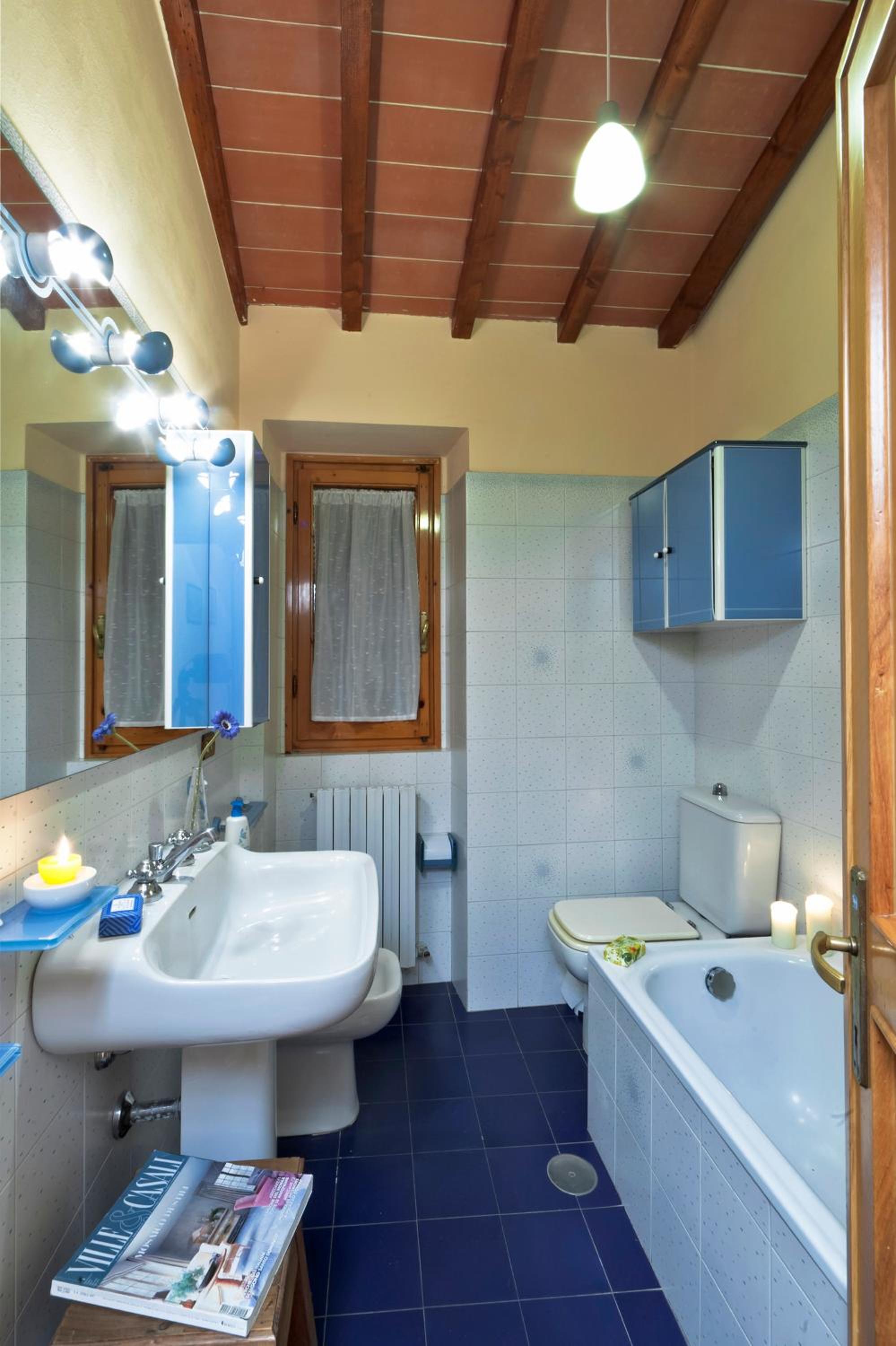 Three-Bedroom House photo 3