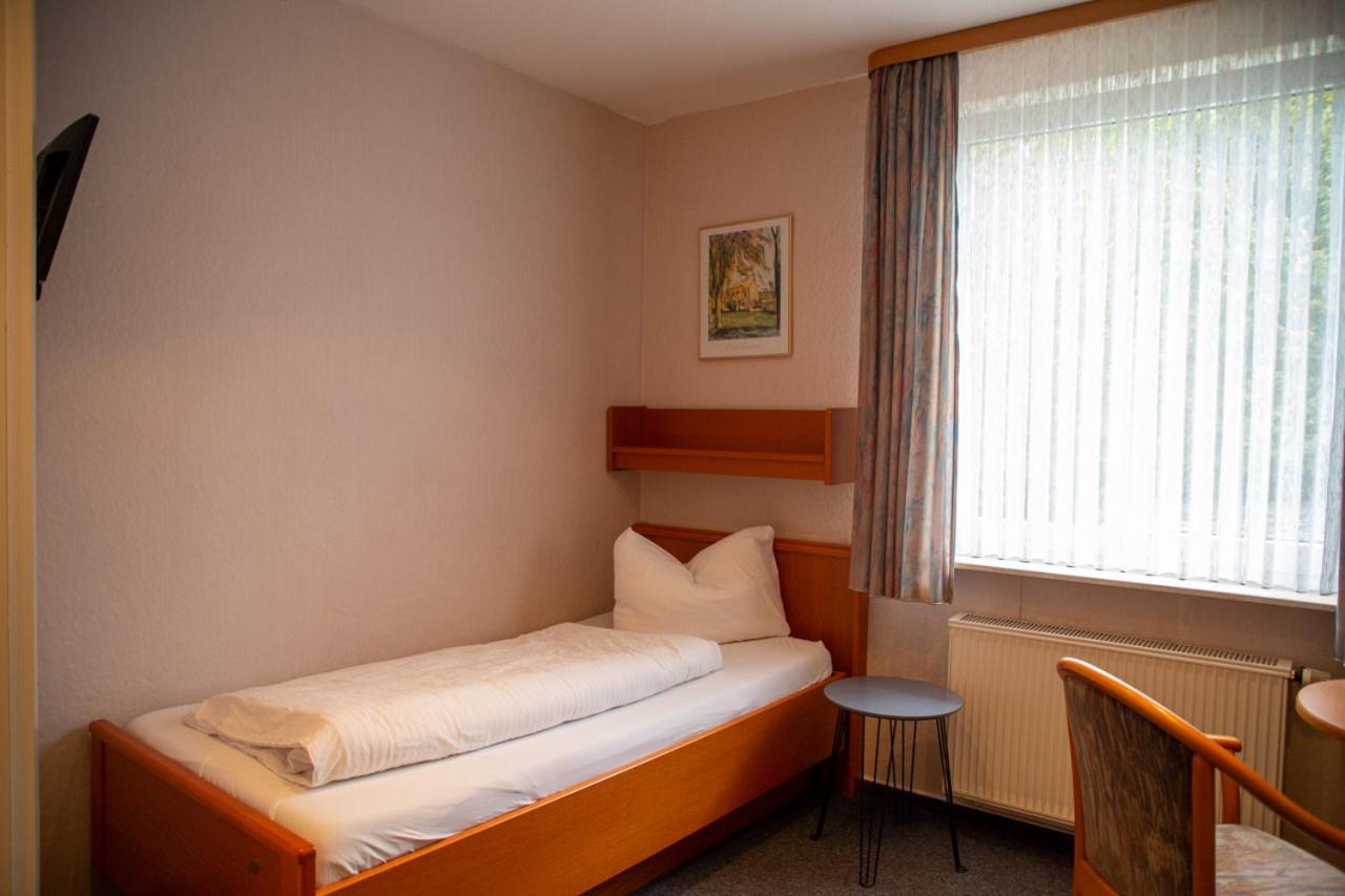Single Room With Bathroom photo 2