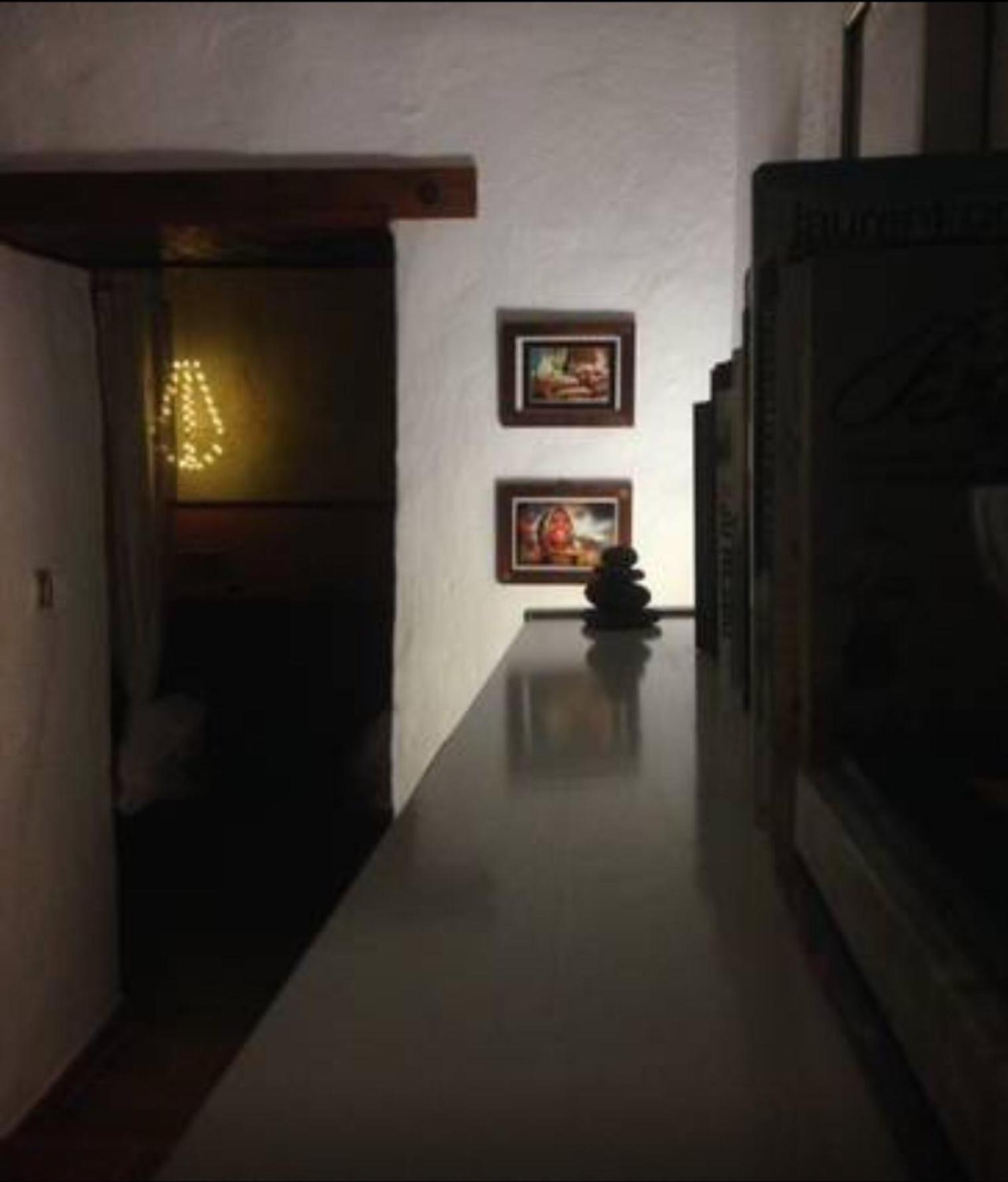 Apartment With Mountain View photo 3