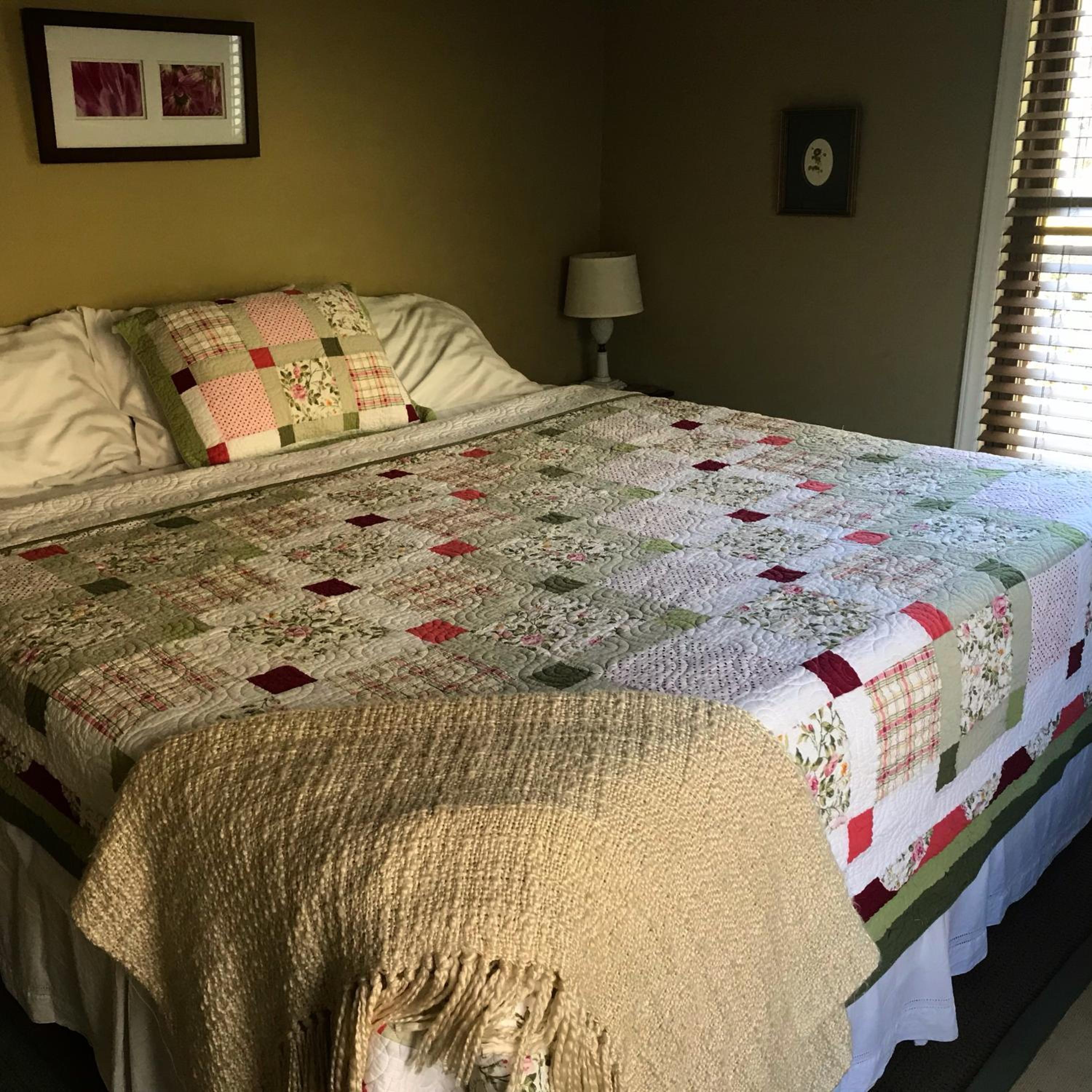 Standard Queen Room photo 3