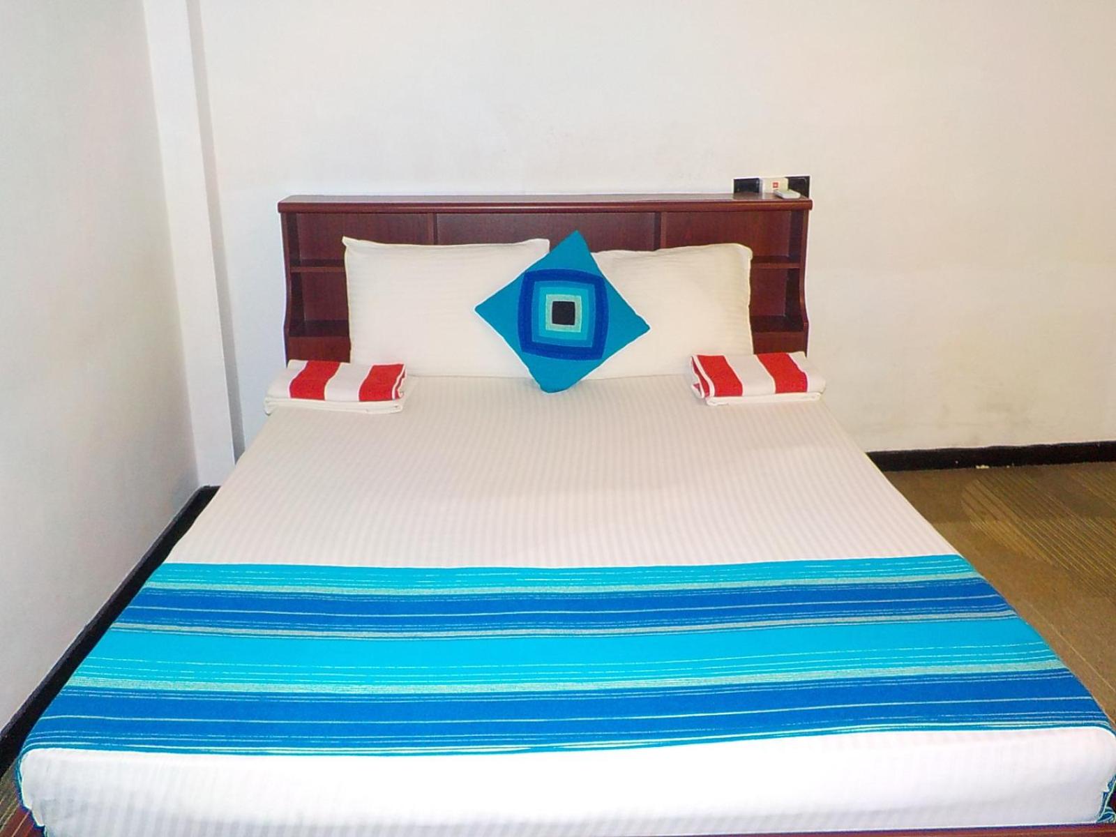 Deluxe Double Room - Photo 8