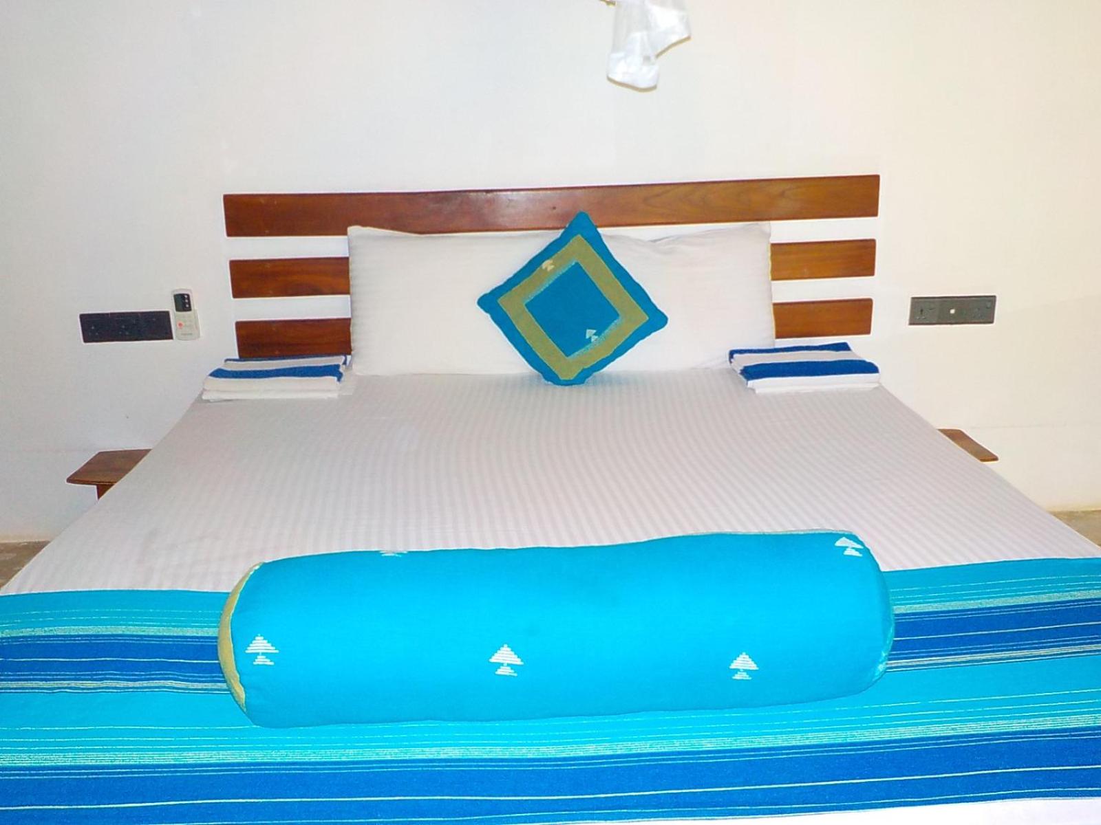 Deluxe Double Room - Photo 9