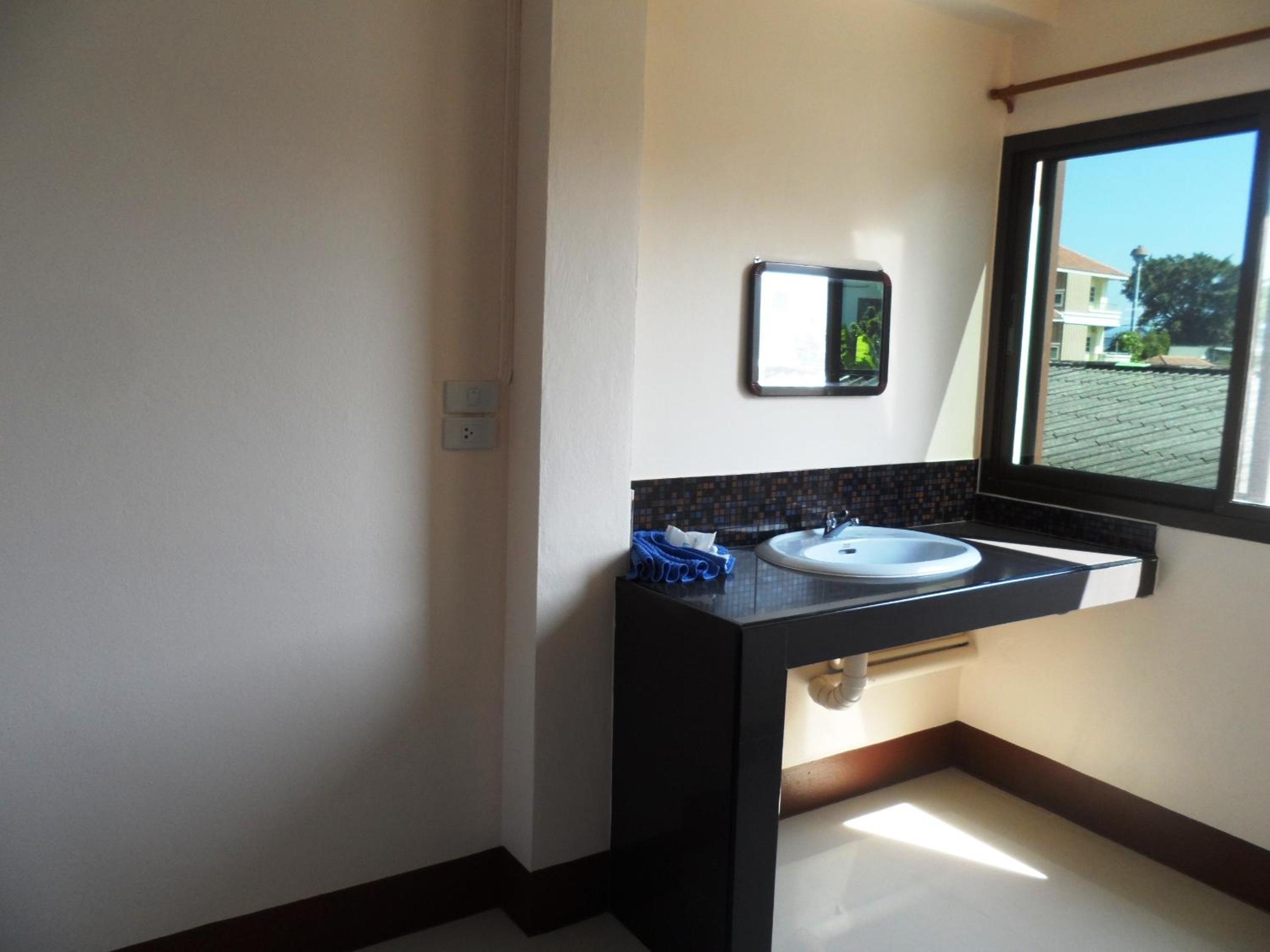 Standard Double Room with Fan photo 2