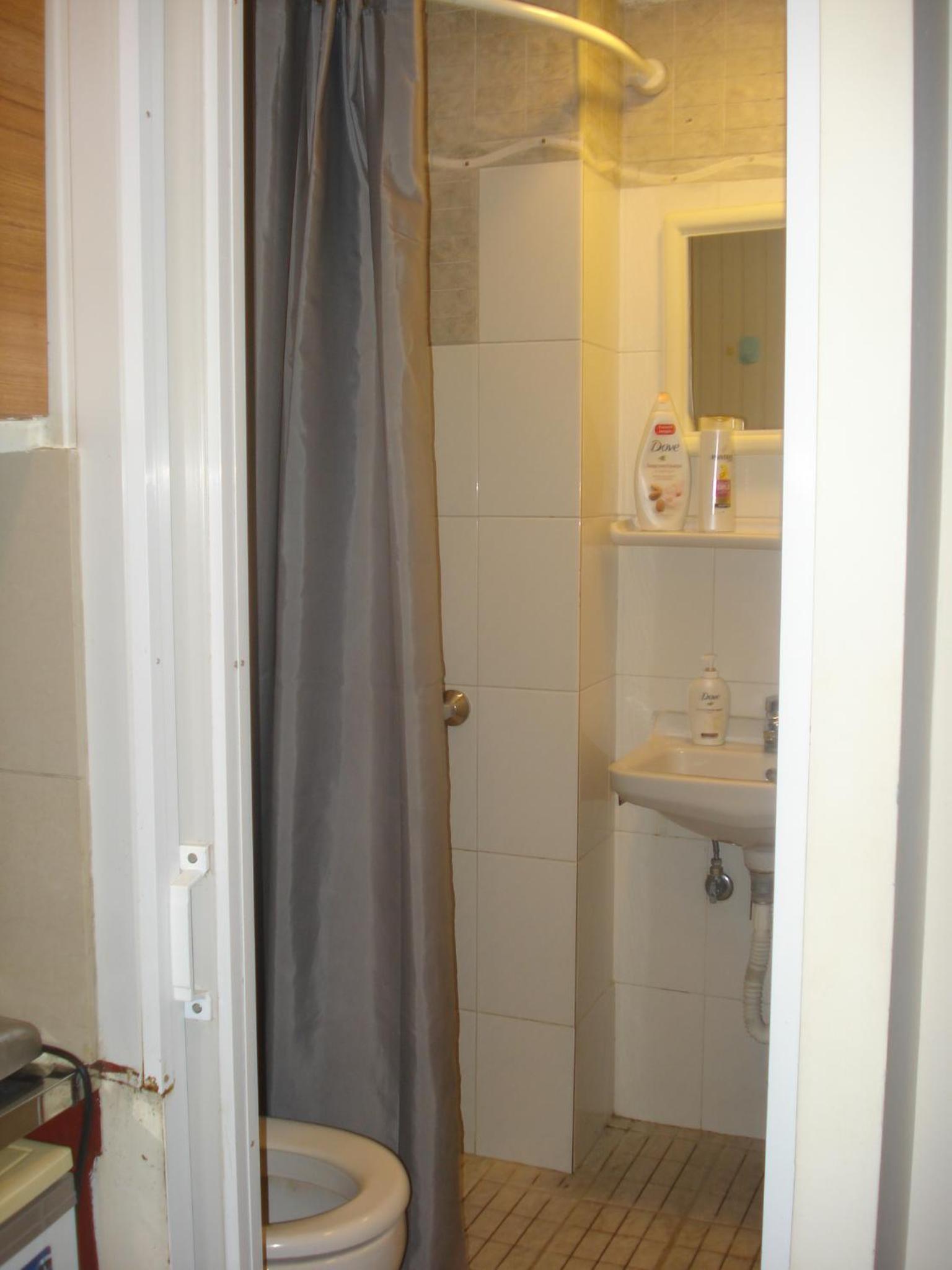 One-Bedroom Apartment photo 3