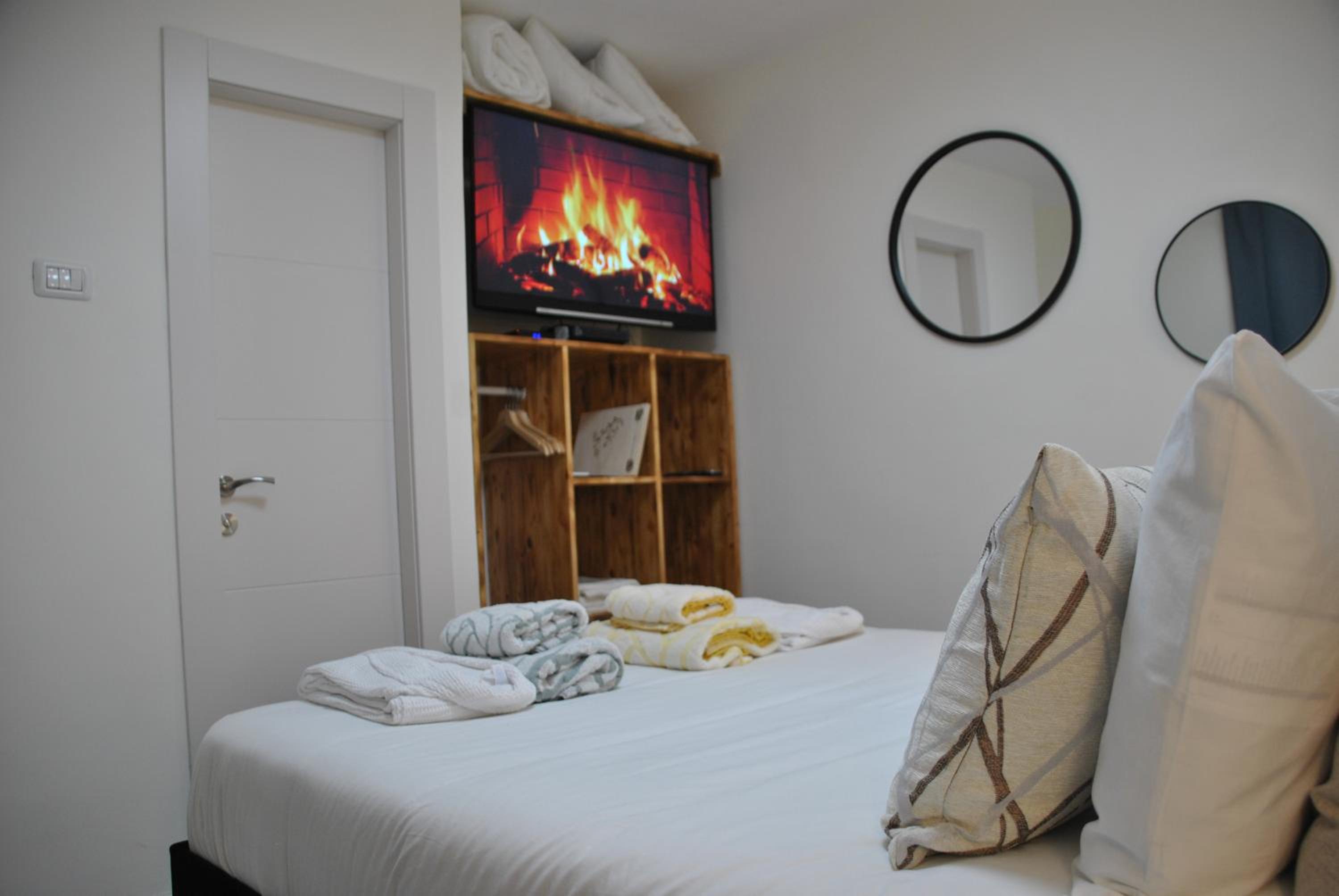 Deluxe Double Room - Photo 3