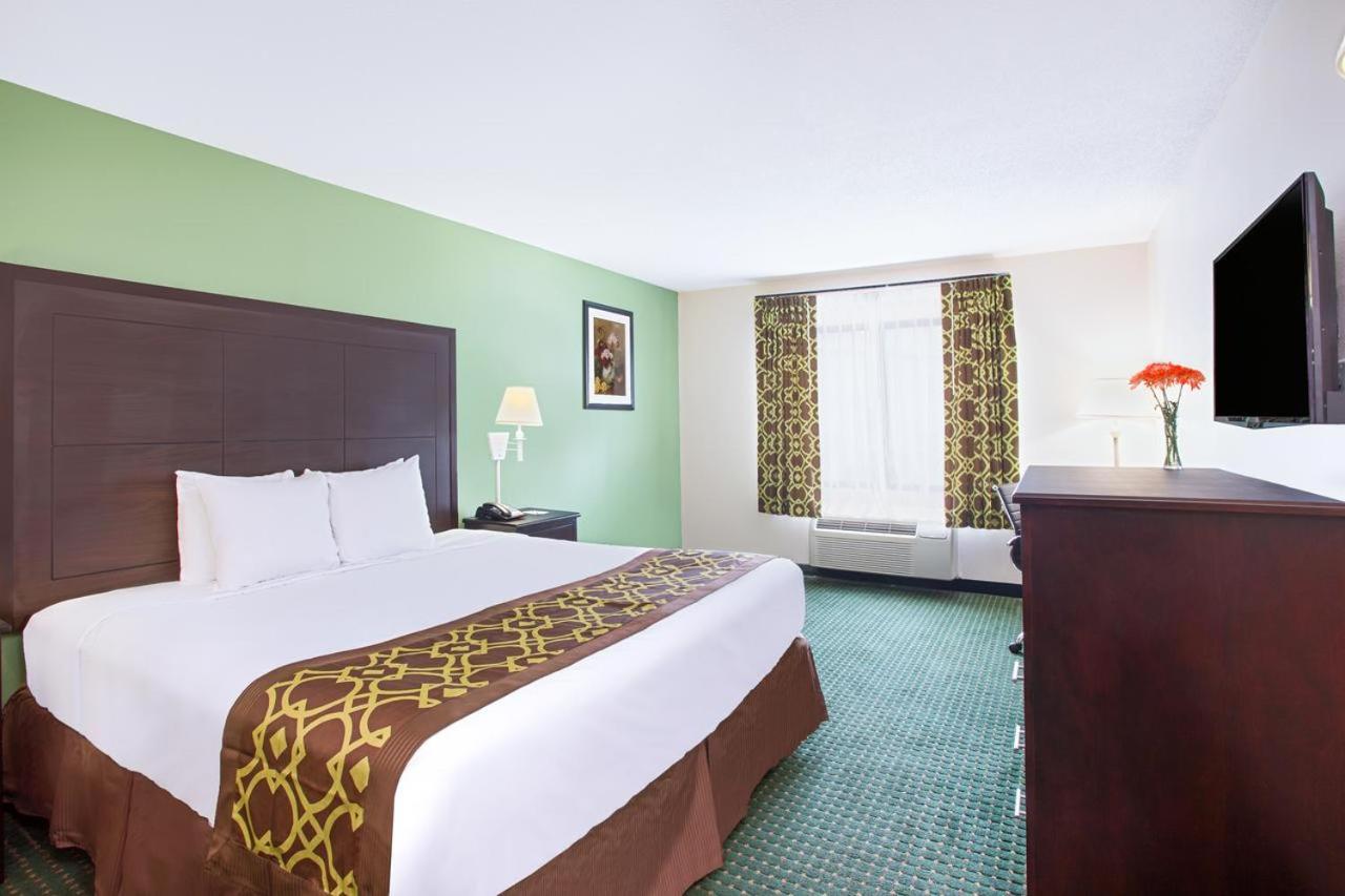 King Room - Disability Access/Non Smoking  - Photo 5