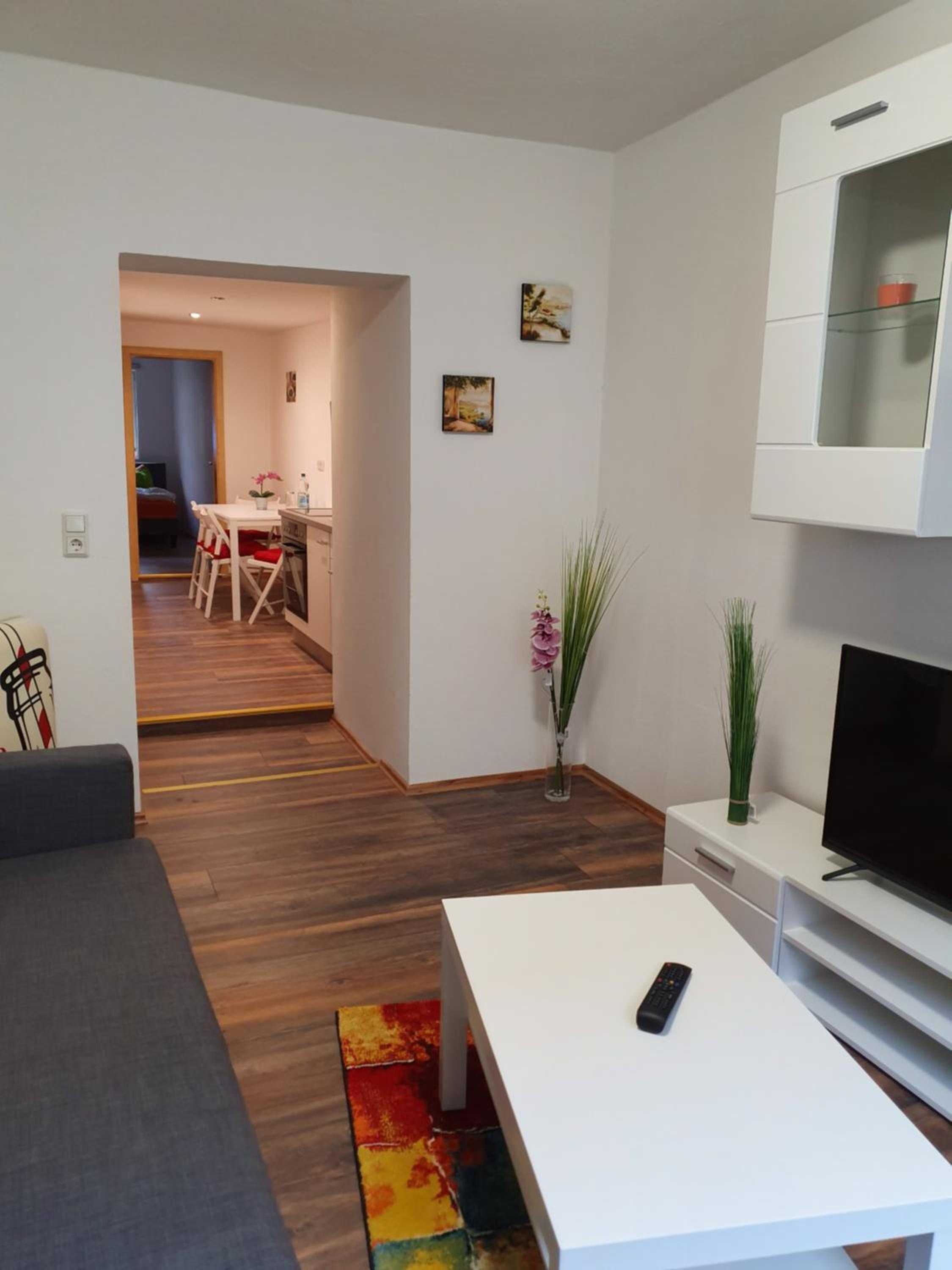 One-Bedroom Apartment photo 1