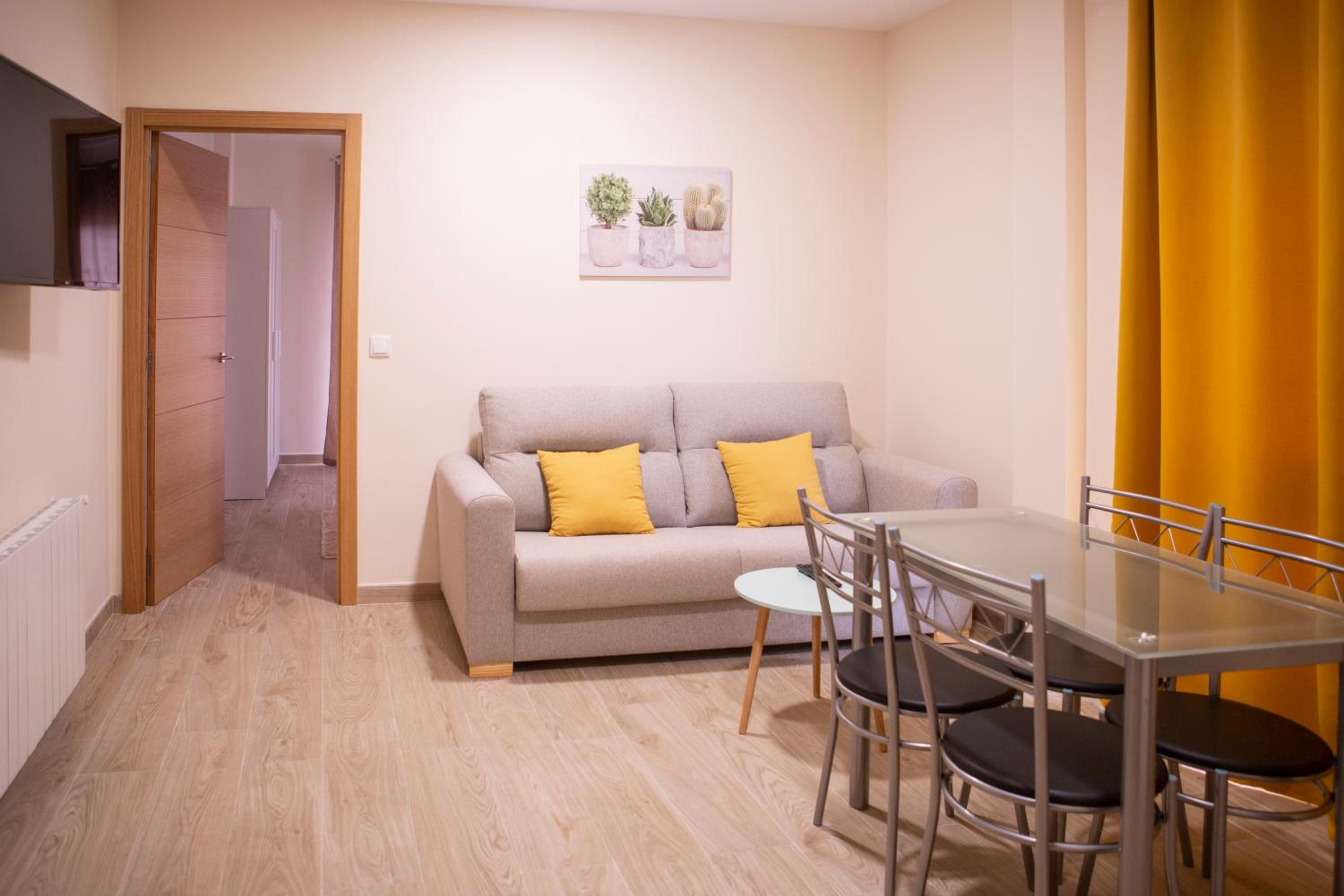 Apartamento con Balcón