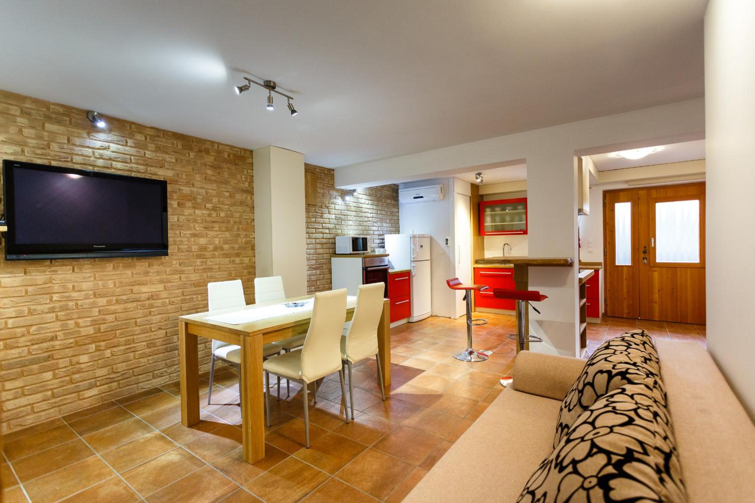 Apartment photo 1