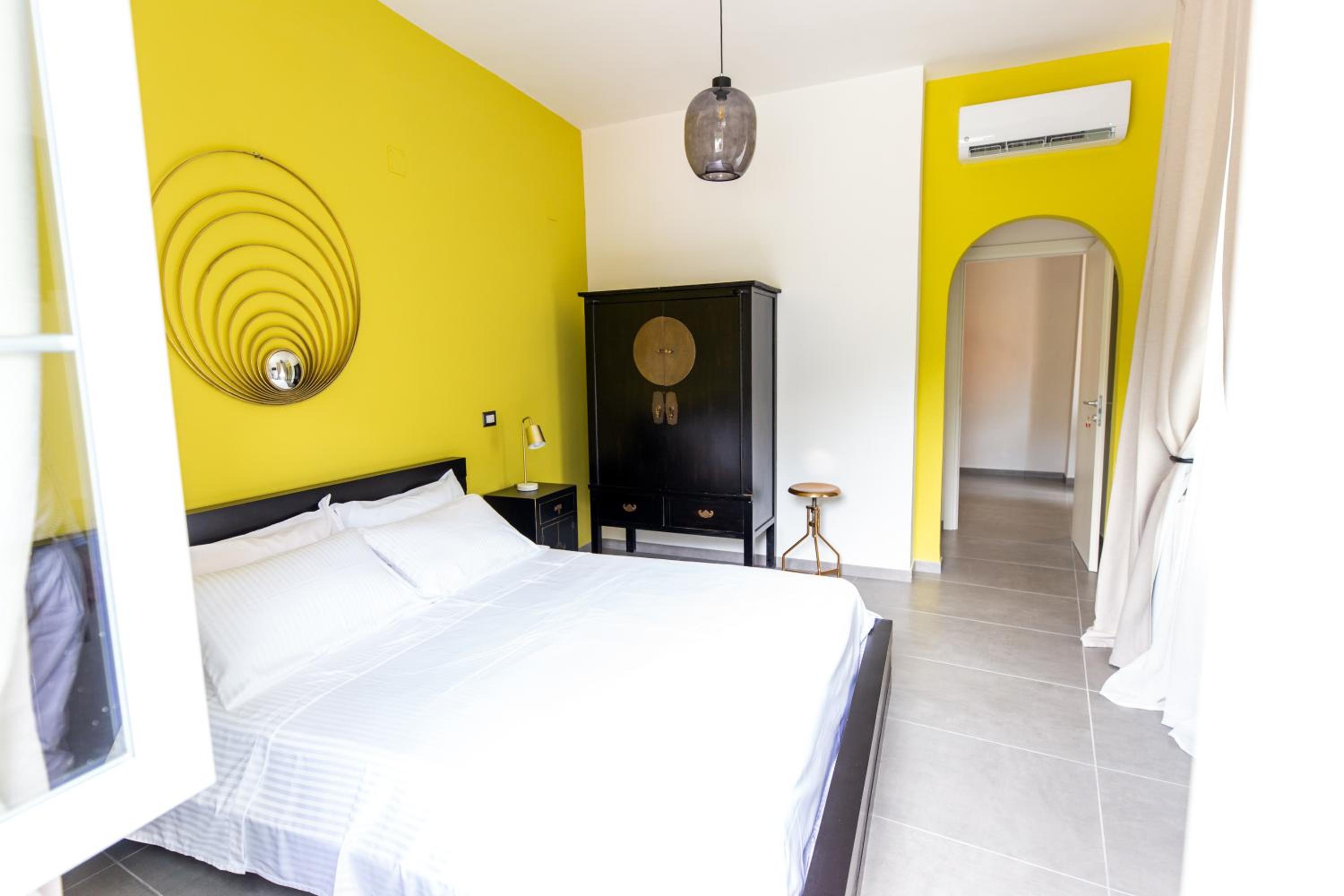 Queen Room with Spa Bath