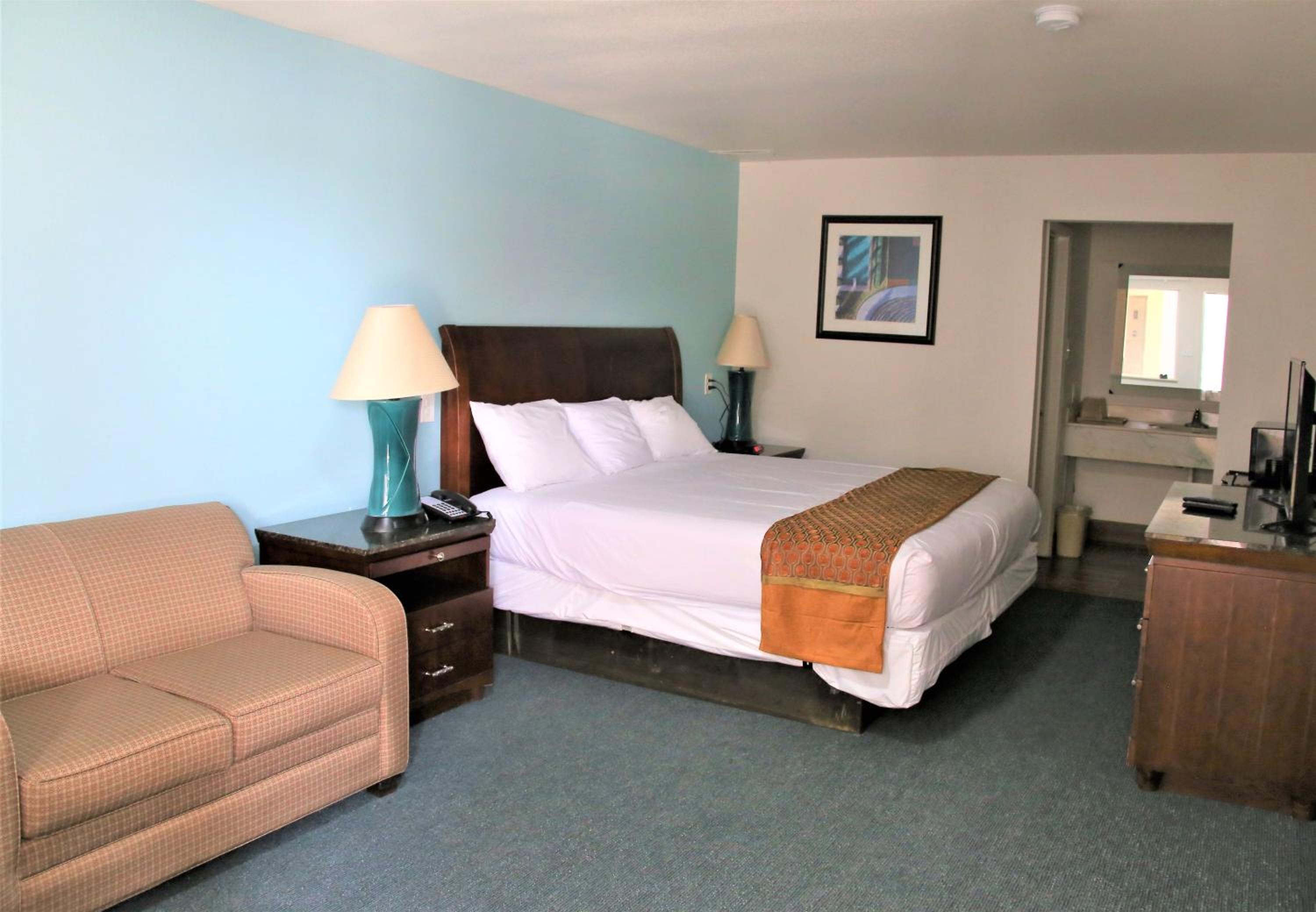King Bed Non-Smoking photo 1