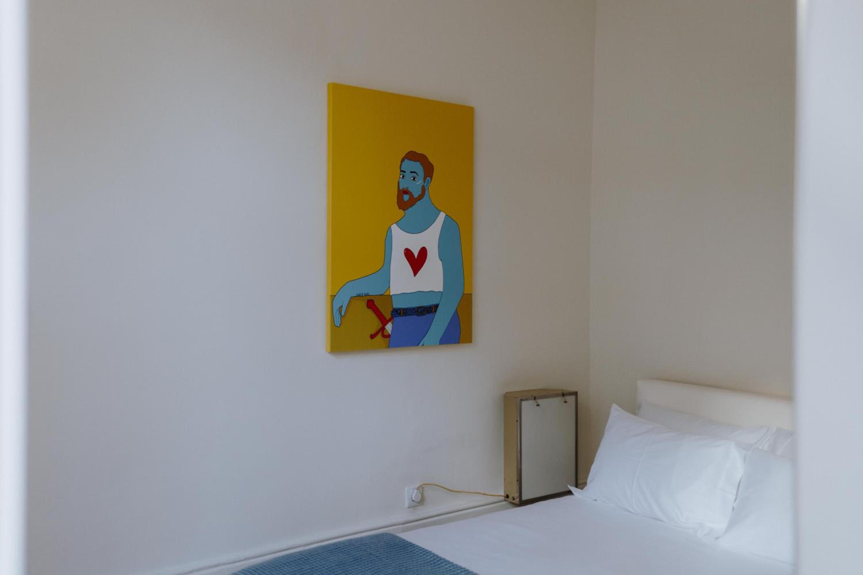 Standard Double Room - Photo 9