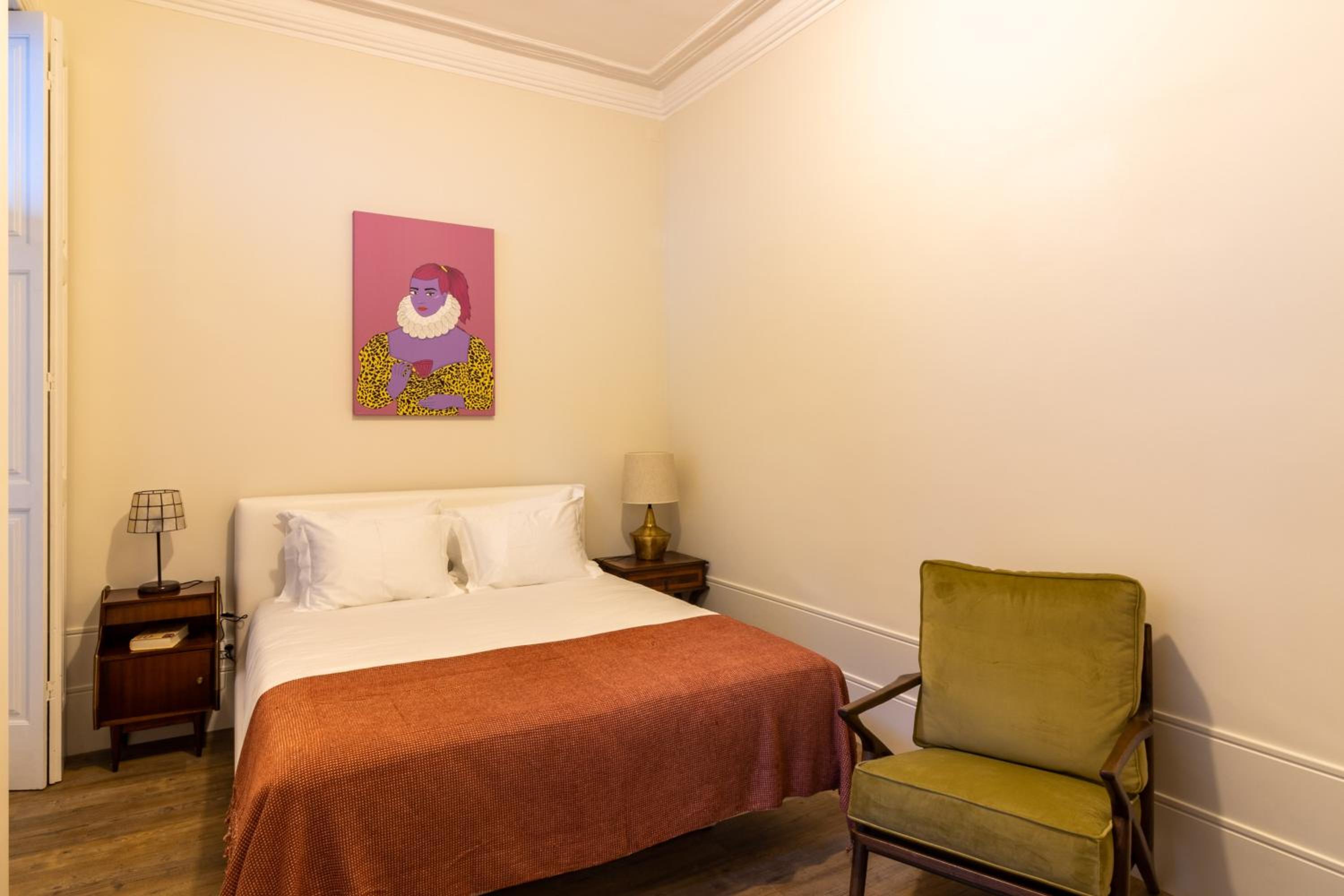 Double Room with Private External Bathroom - Photo 3