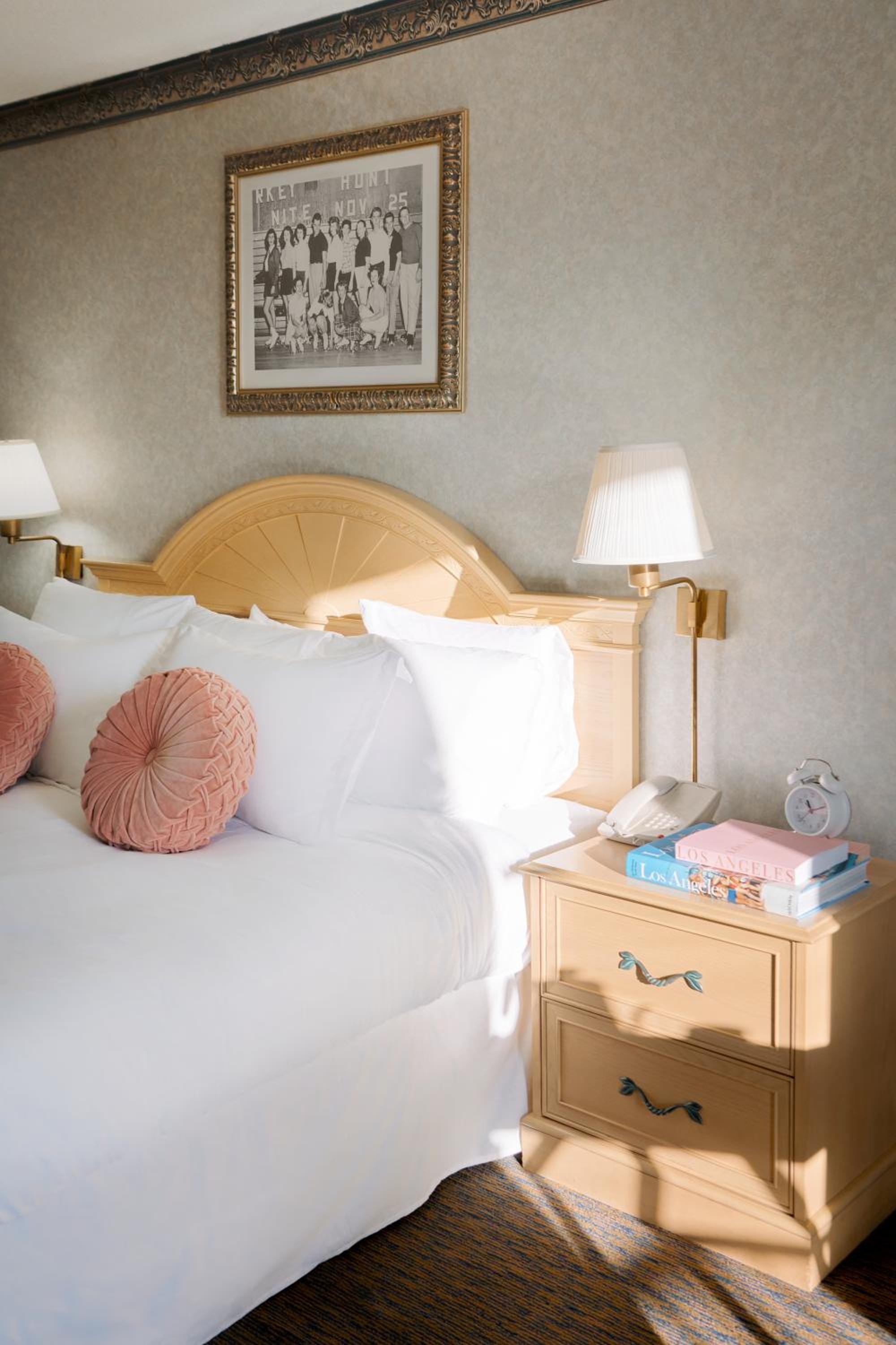 1 King Bed, Accessible - Photo 3