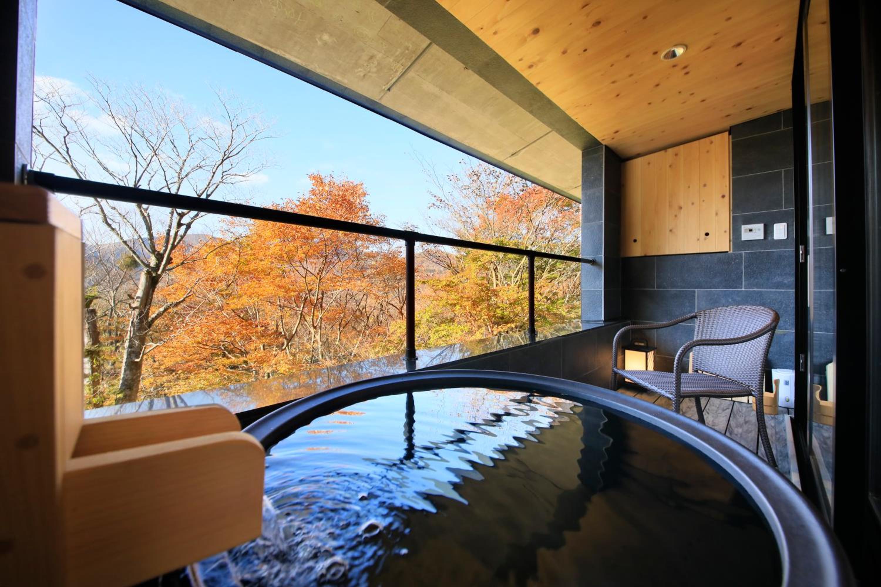 Japanese-Style Executive Room with Open-Air Bath - Non-Smoking - Kaiseki Dinner Included photo 2