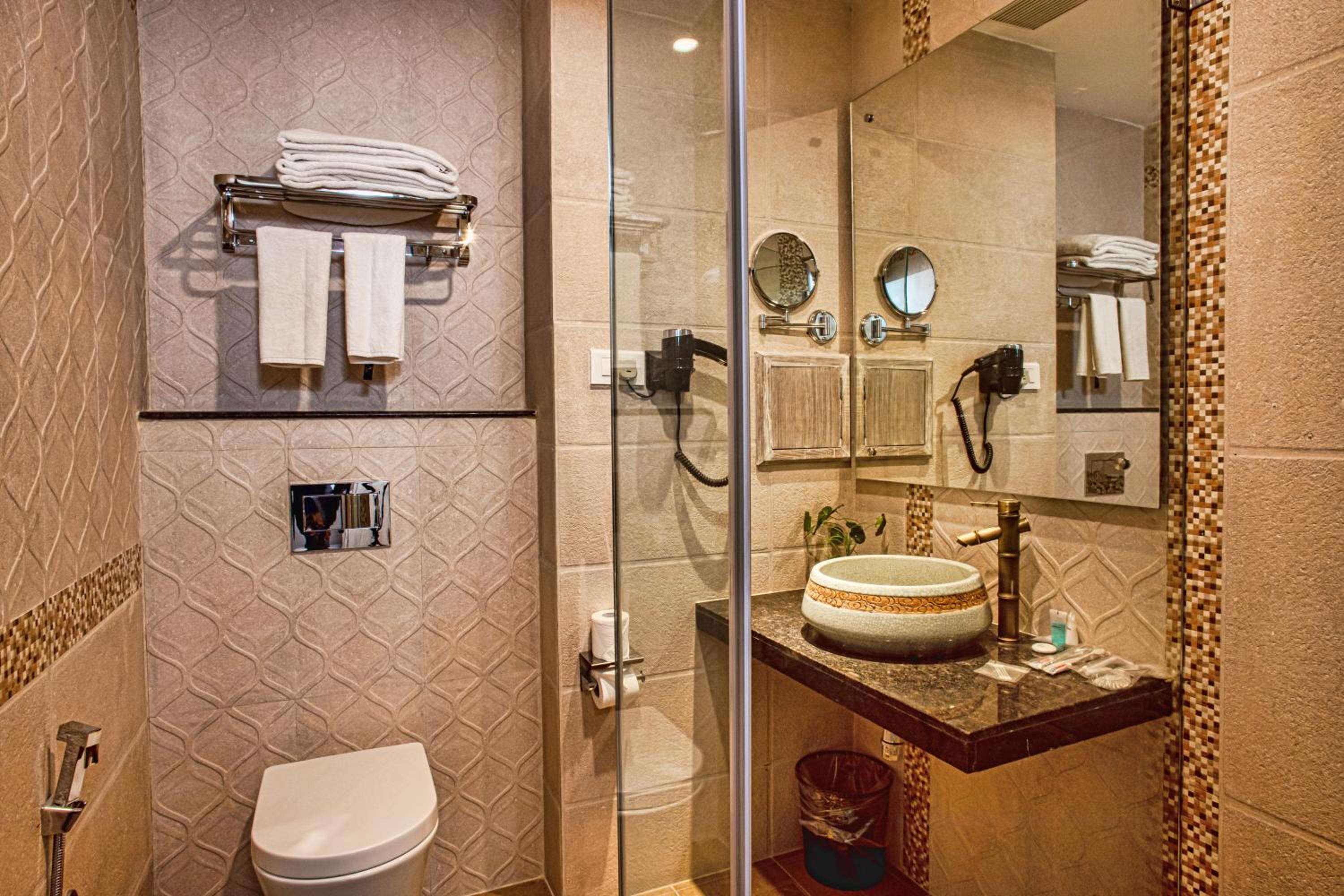Deluxe Double or Twin Room - 15% off on Food and Beverage and Sauna and Steam - Photo 6