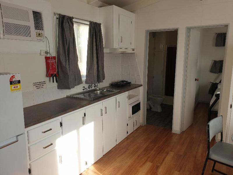 Studio with Private Bathroom photo 2