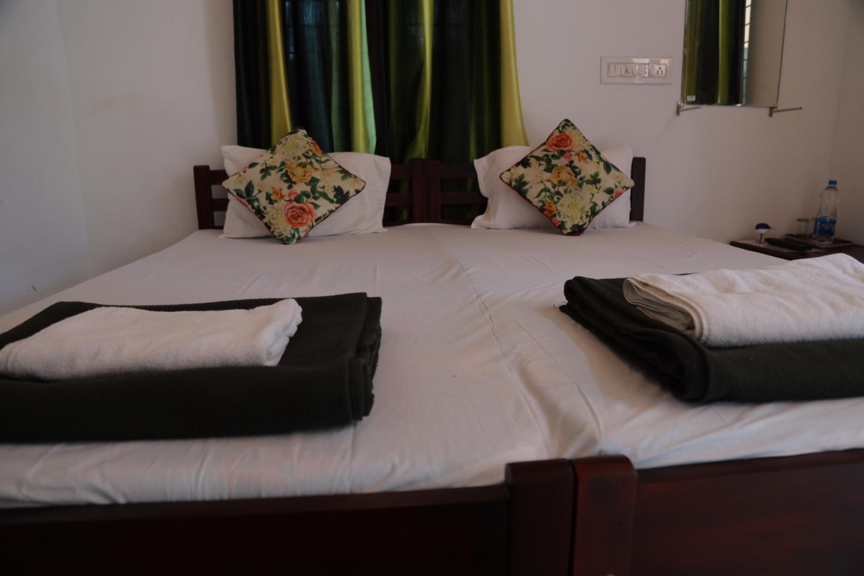 Budget Double Room photo 2
