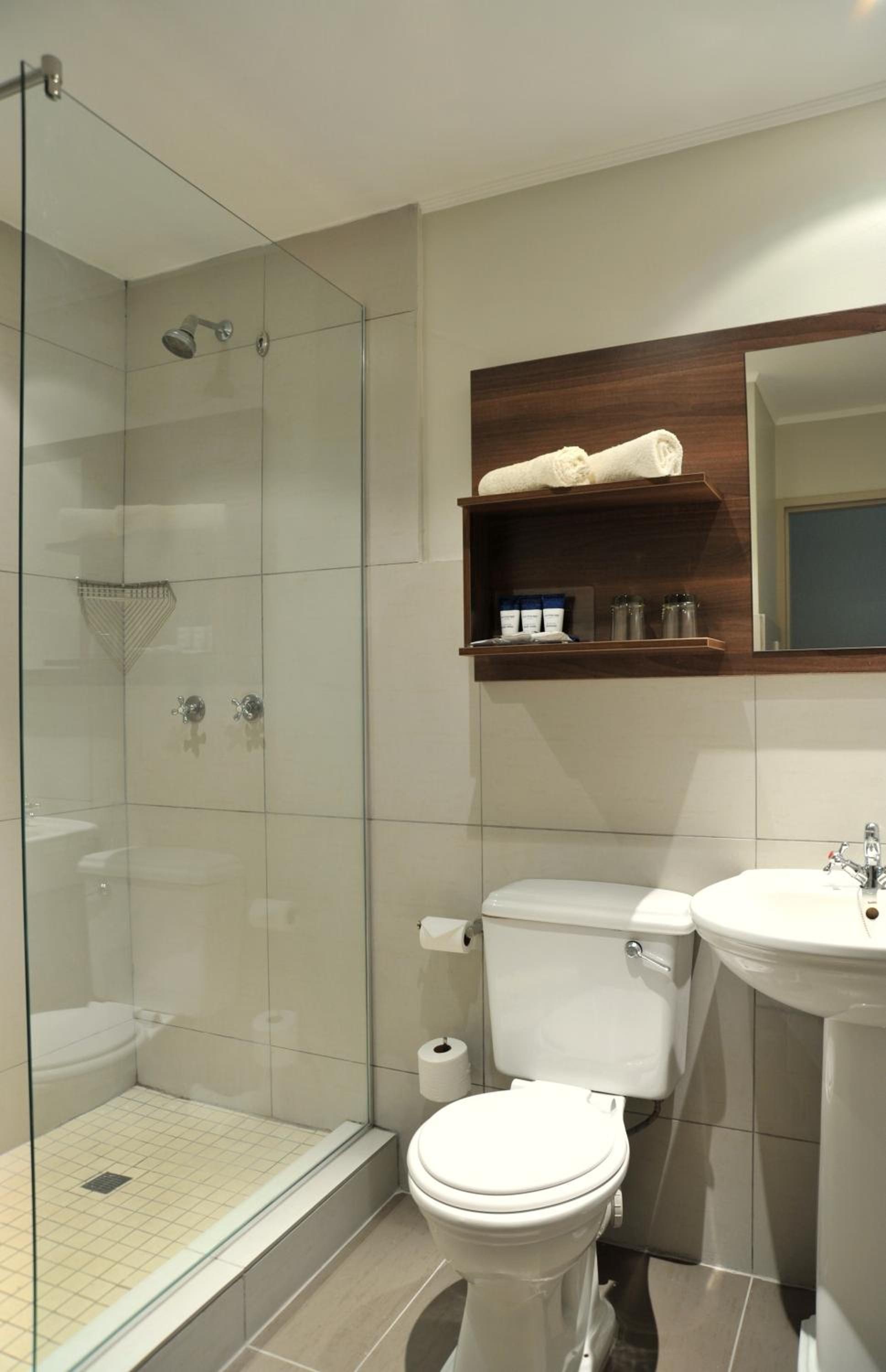 Standard Twin Room - Photo 7