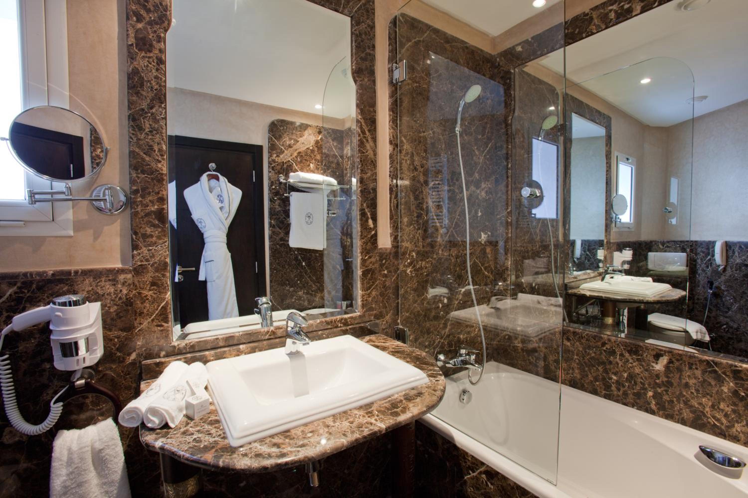 Junior Suite - Photo 2