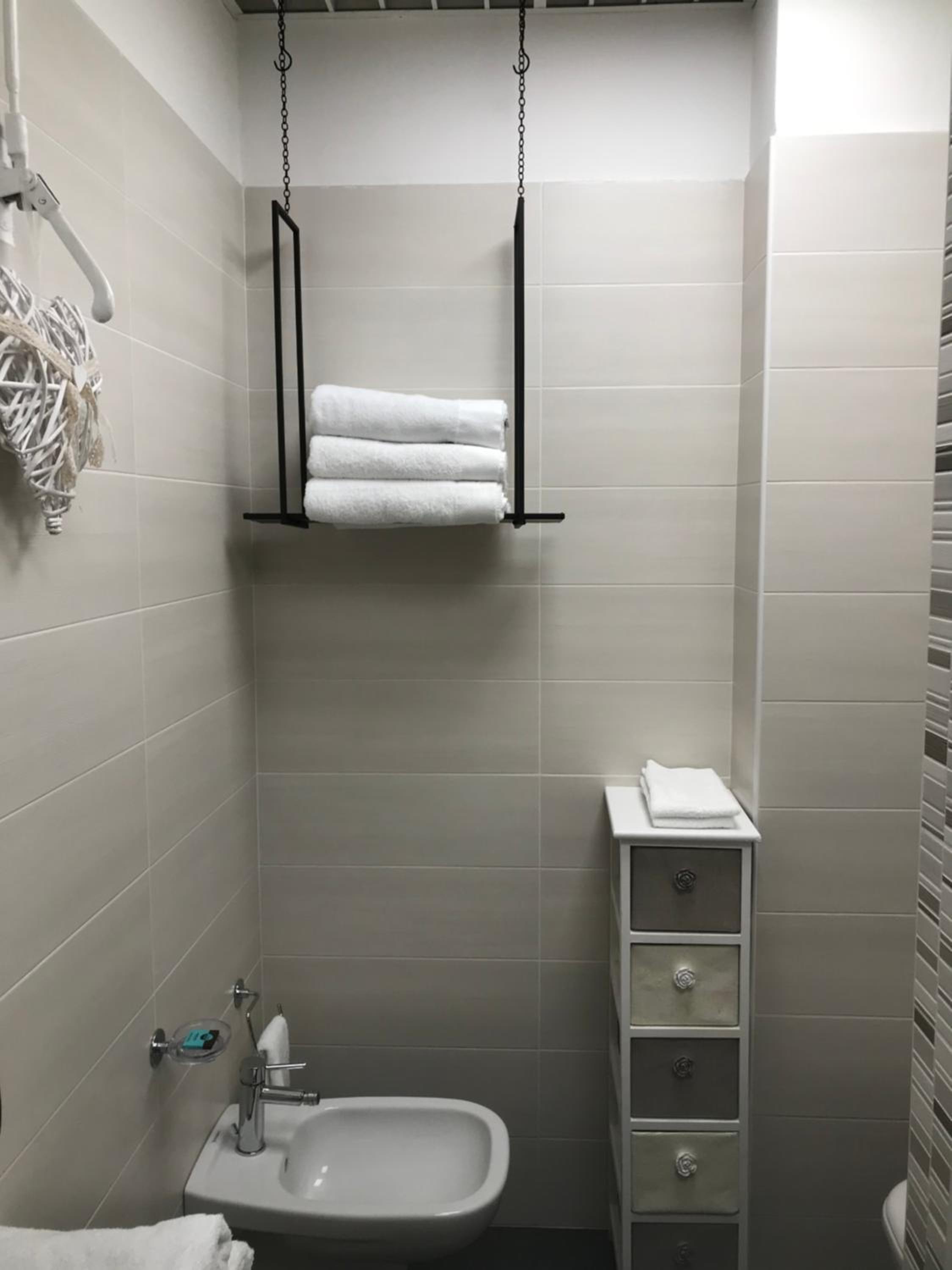 One-Bedroom Apartment - Photo 16
